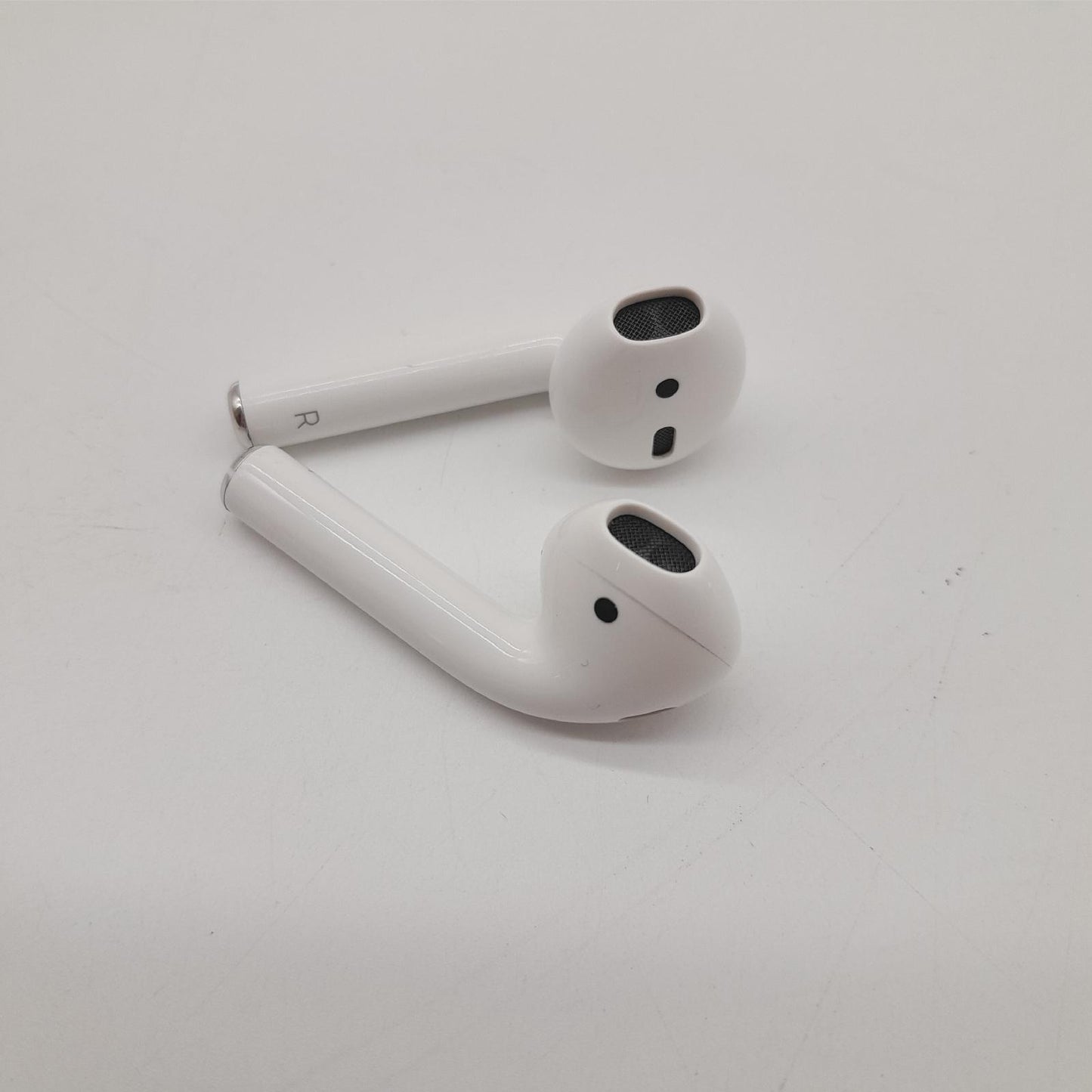 Apple Airpods Ladecase Kopfhörer Kabellos ---Technologie Hörer - Defekt