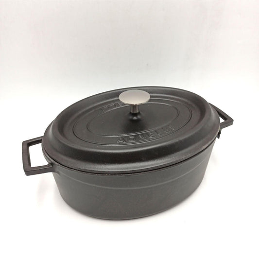 Pentole Agnelli Slowcook Kasserolle oval mit 2 Griffen, aus Gusseisen 4.8 litri Mattschwarz