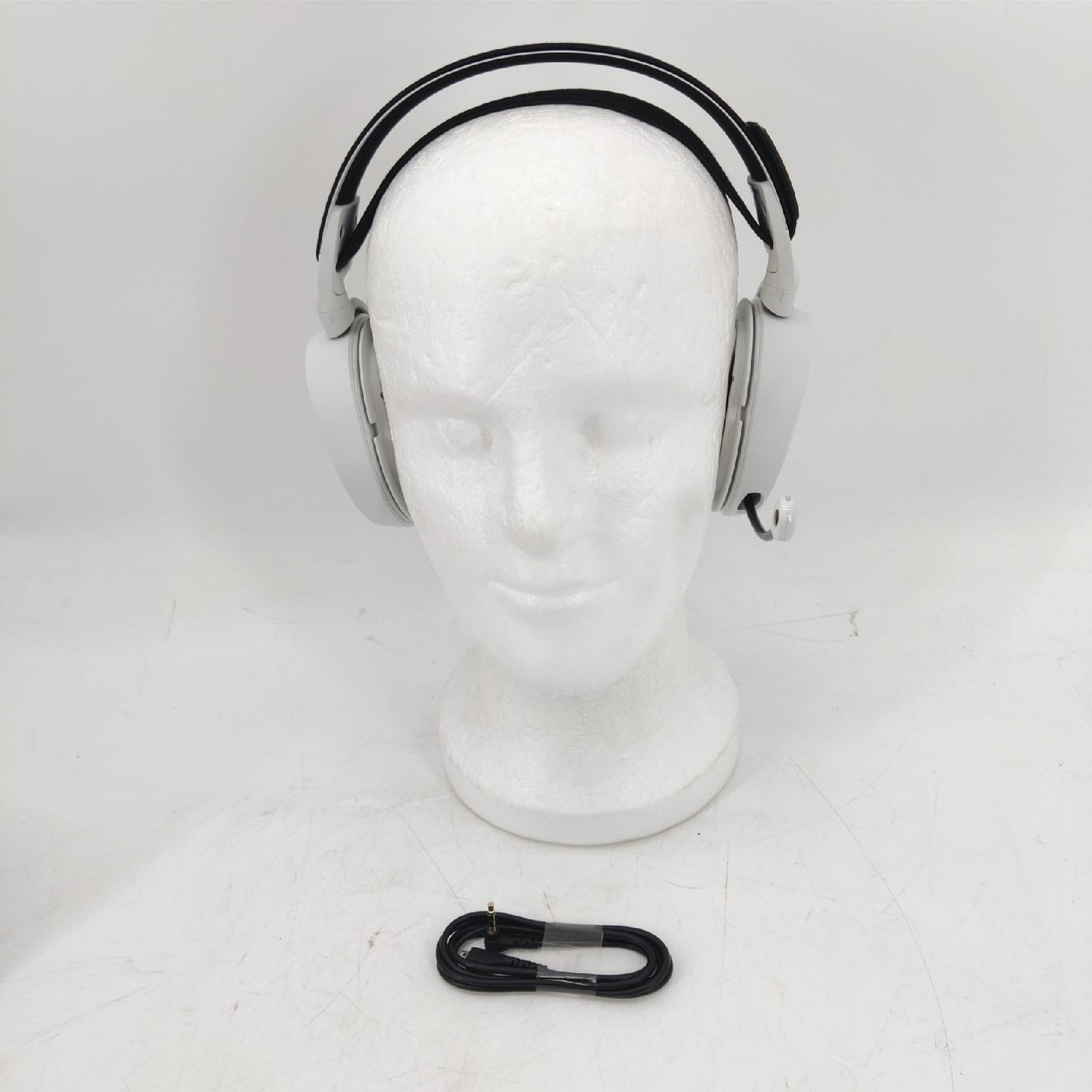SteelSeries Arctis 7 Plus Wireless Gaming Headset Weiss ohne Ohrpolster Ladekabel