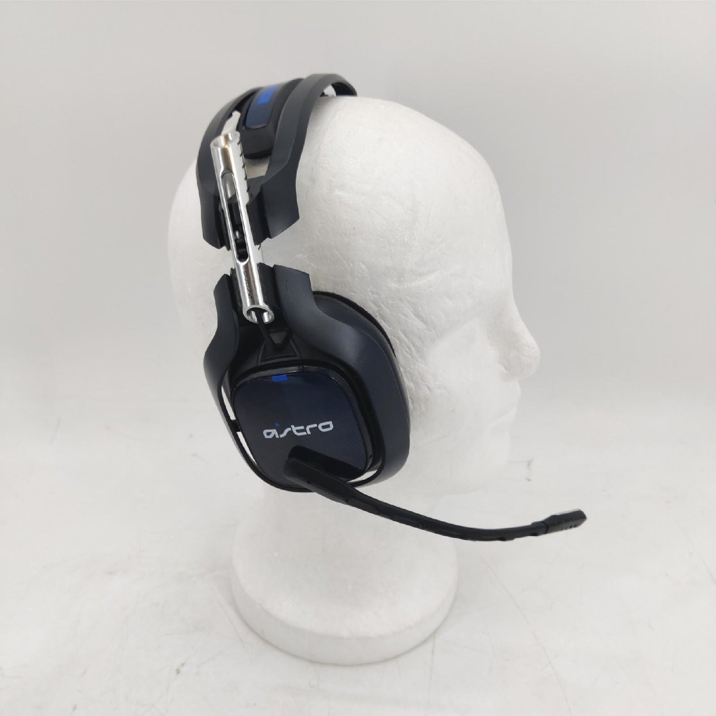 ASTRO Gaming Headset Gaming Zubehör A40 TR Kabelgebunden Surround Sound für PS5 PS4