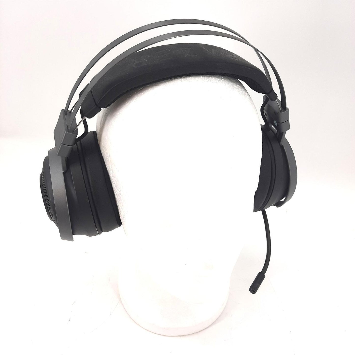 Razer Nari Ultimate: Gaming-Headset mit THX-räumlichem Audio, Kü - Unvollständig