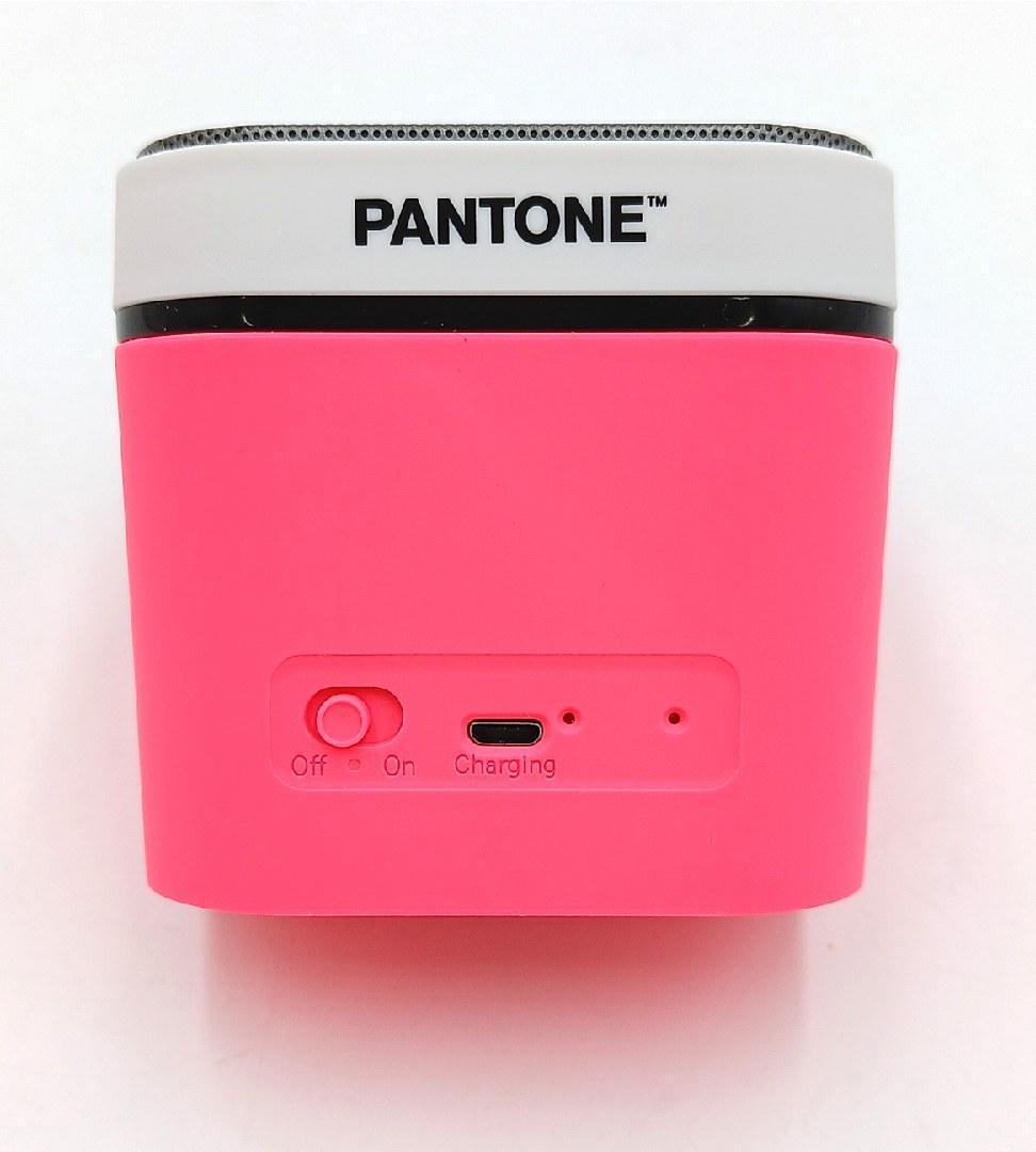 Celly  Fluo Lautsprecher  Bluetooth Lautsprecher mit Bluetooth 5.1 Technologie und 3W Ausgangsleistung  Kabelloser Lautsprecher mit 10m Reichweite und bis zu 3 5h Autonomie  Geeignet für Innen- und