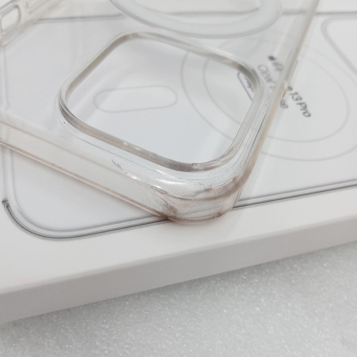 Apple Clear Case mit MagSafe für iPhone 13 Pro