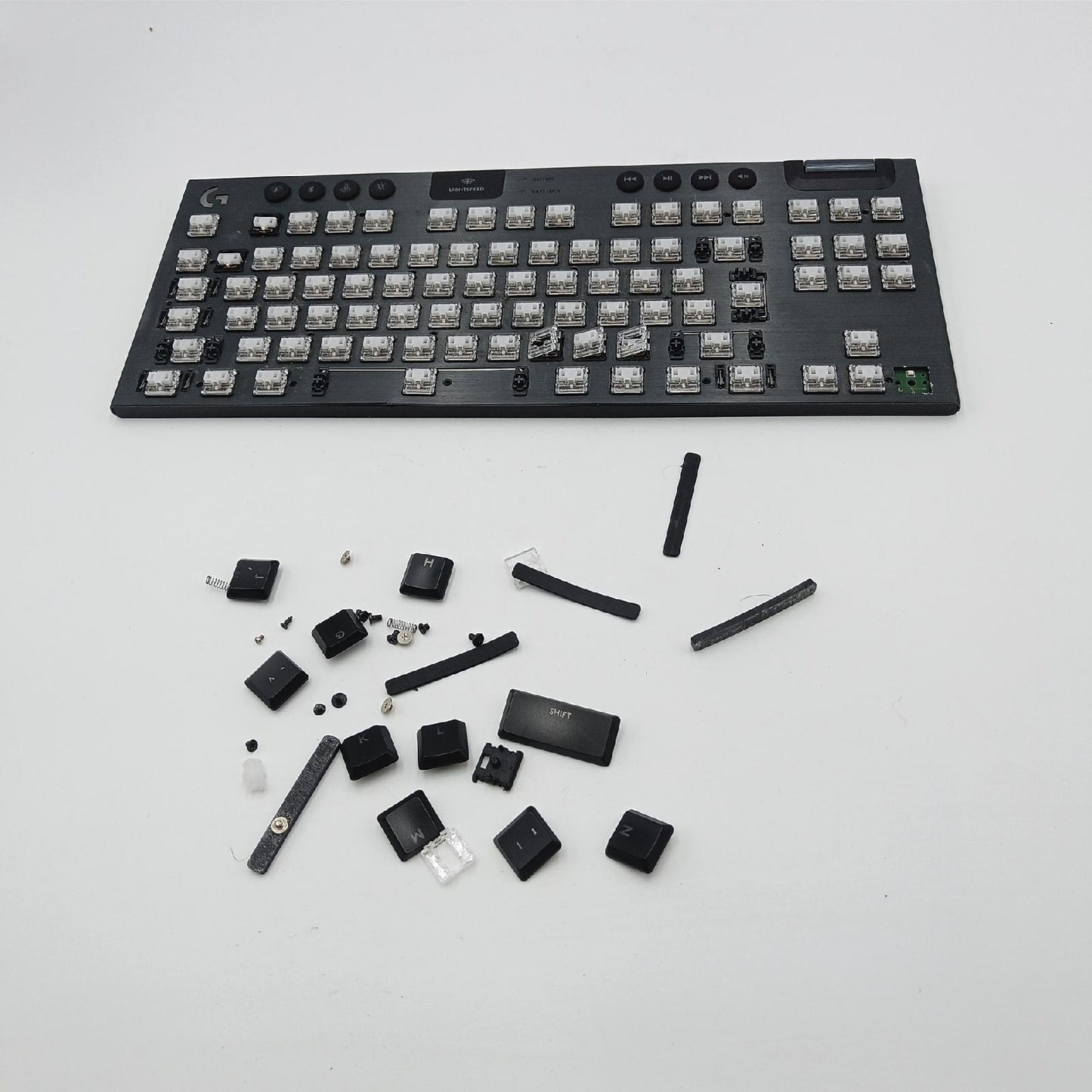 Logitech G915 LIGHTSPEED TKL Tastiera Gaming kabellose Mechanik Tenkeyless (189,00)