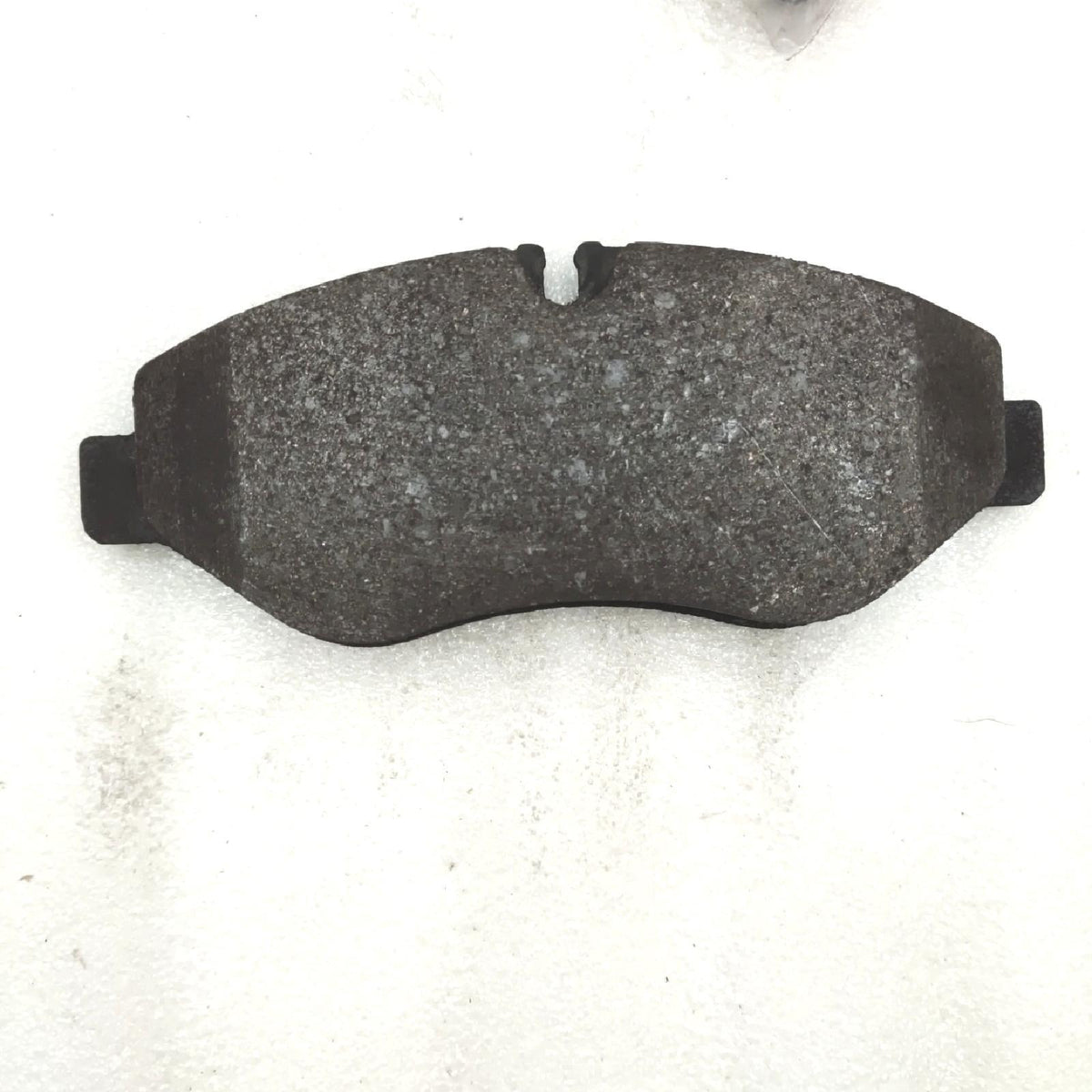 AutoMentum AM29229.4 Bremsbelagsatz 4-teilig für IVECO DAILY III KASTEN/KOMBI 1997-2009 Vorderachse und andere Fahrzeuge