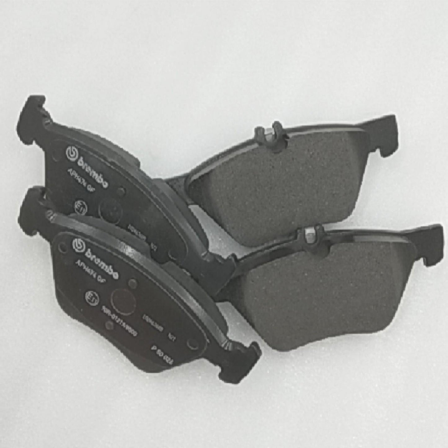 Brembo P 68 036 Bremsbelagsatz, Scheibenbremse - (4-teilig)