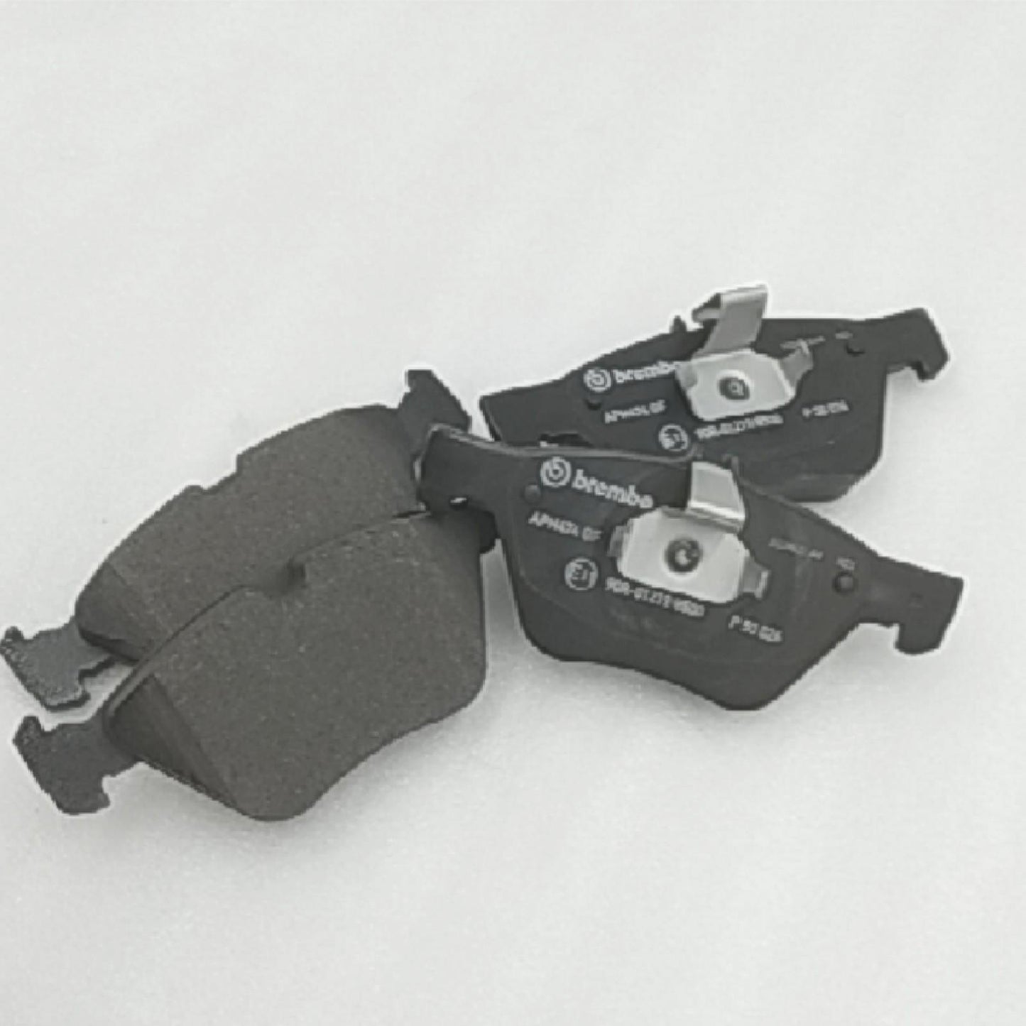 Brembo P 68 036 Bremsbelagsatz, Scheibenbremse - (4-teilig)