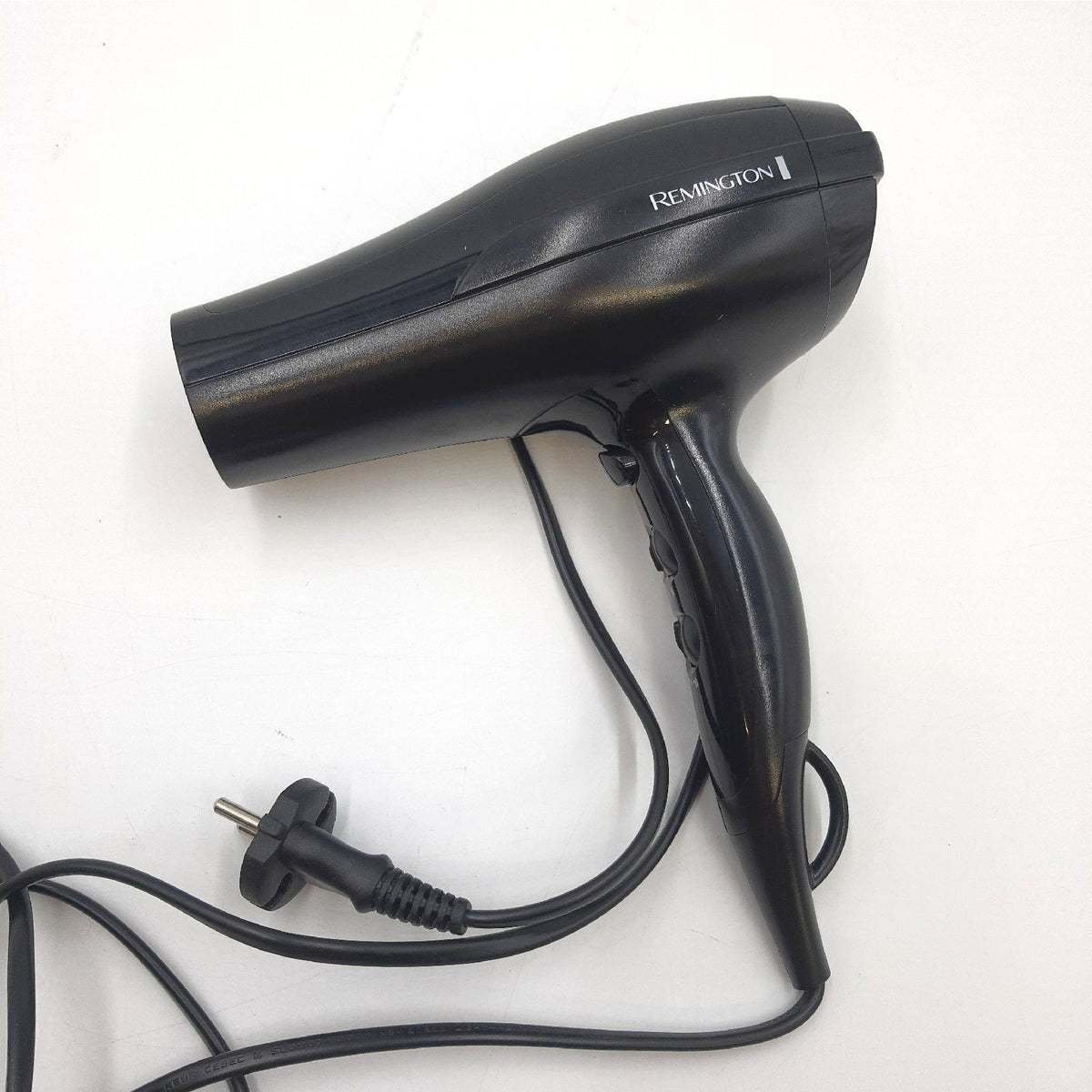 Remington Haartrockner Ionen [leicht] Pro-Air (2200 W, Keramik-Ionen-Ring, Stylingdüse, 3 Heiz- & 2 separate Gebläsestufen, Abkühlstufe) D5210