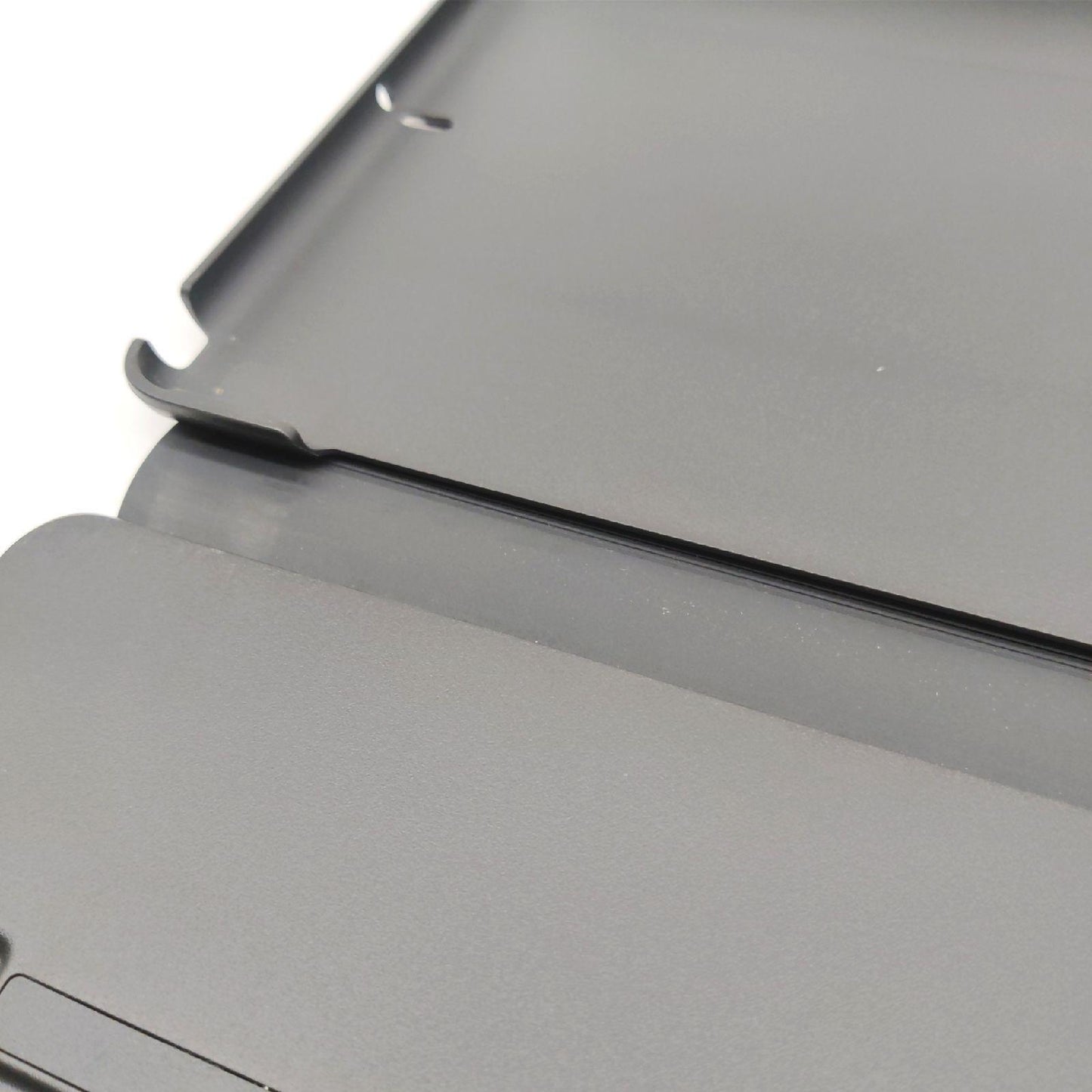 Logitech Slim Folio iPad 7 8 9 Gen Tastatur Case Italien QW