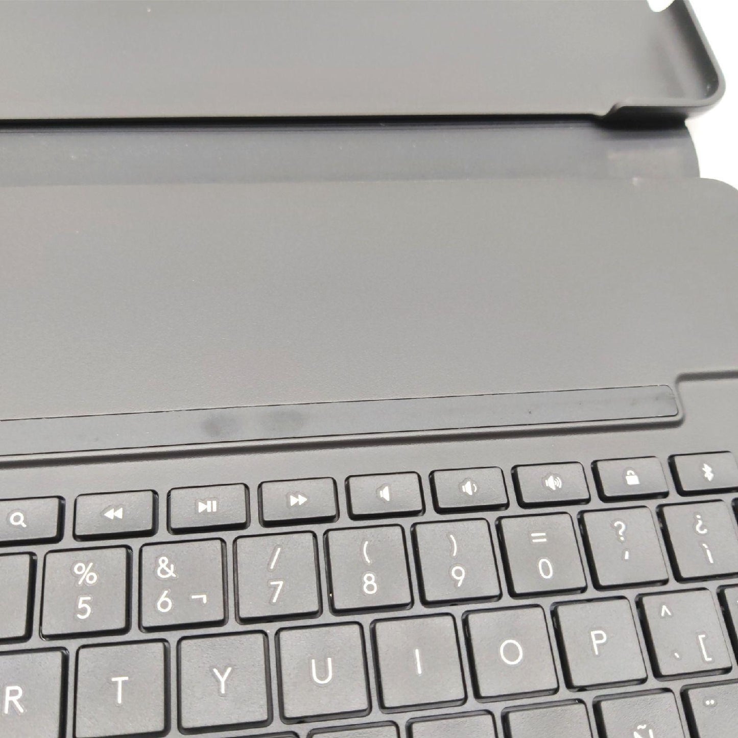 Logitech Slim Folio iPad 7 8 9 Gen Tastatur Case Italien QW