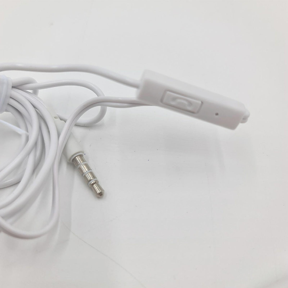 Motorola Lifestyle Earbuds 2 - Kabelgebundenes In-Ear Stereo Kopfhörer - Weiß