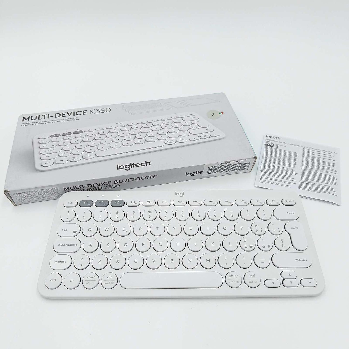 Logitech K380 Kabellose Bluetooth-Tastatur, Multi-Device und Easy-Switch Feature, Windows und Apple-Shortcuts, PC/Mac/Tablet/Handy/Apple iOS+TV, Italienisches QWERTY-Layout - Weiß