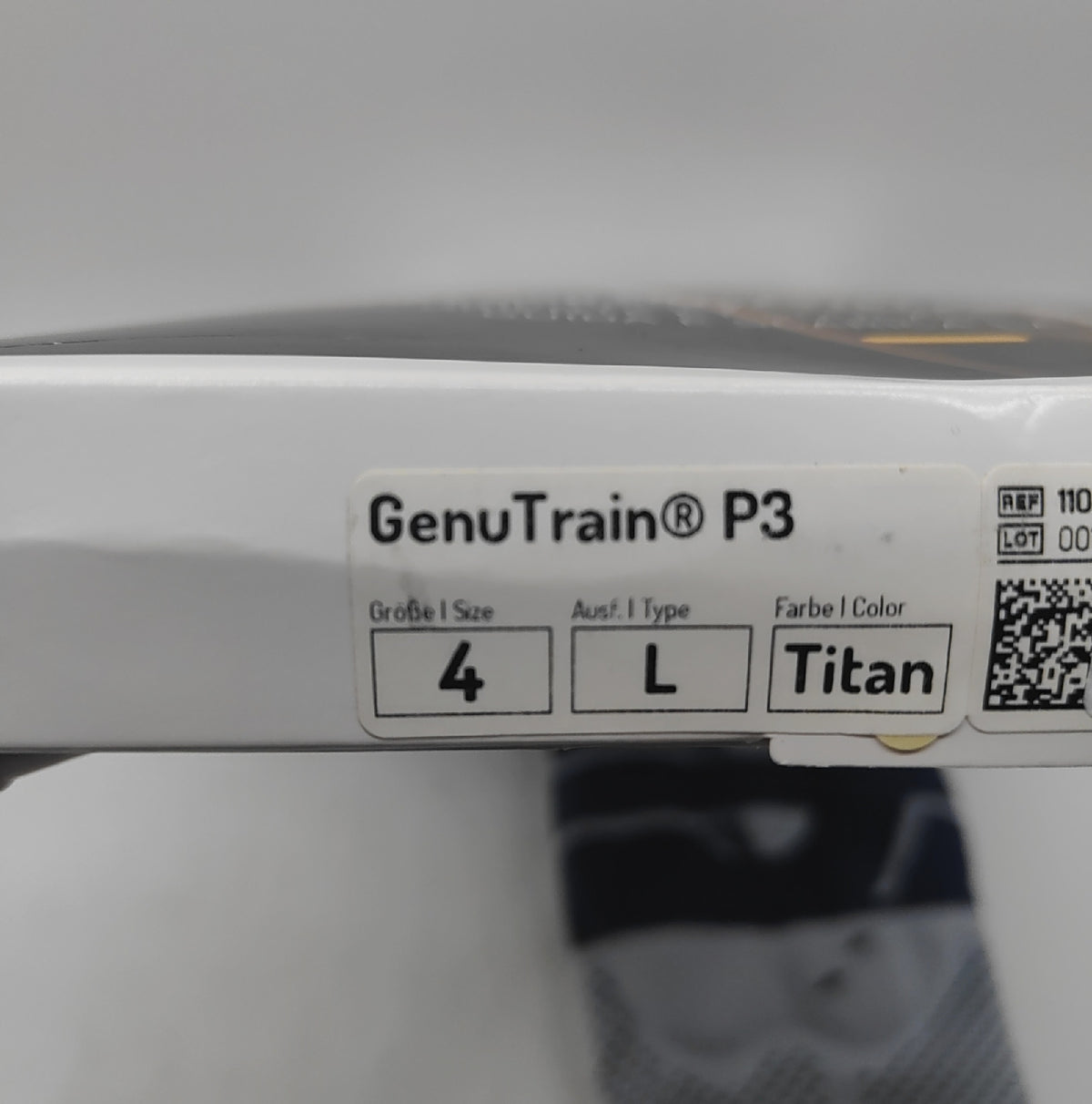 BAUERFEIND GenuTrain P3 Kniebandage Links Titan Größe 4 Uni Knieorthese Grau