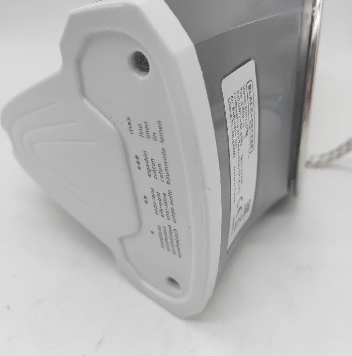 Black Decker Dampfbuegeleisen BXIR2200E 2200 Watt Kunststoff 370 ml kleine Gebrauchsspuren