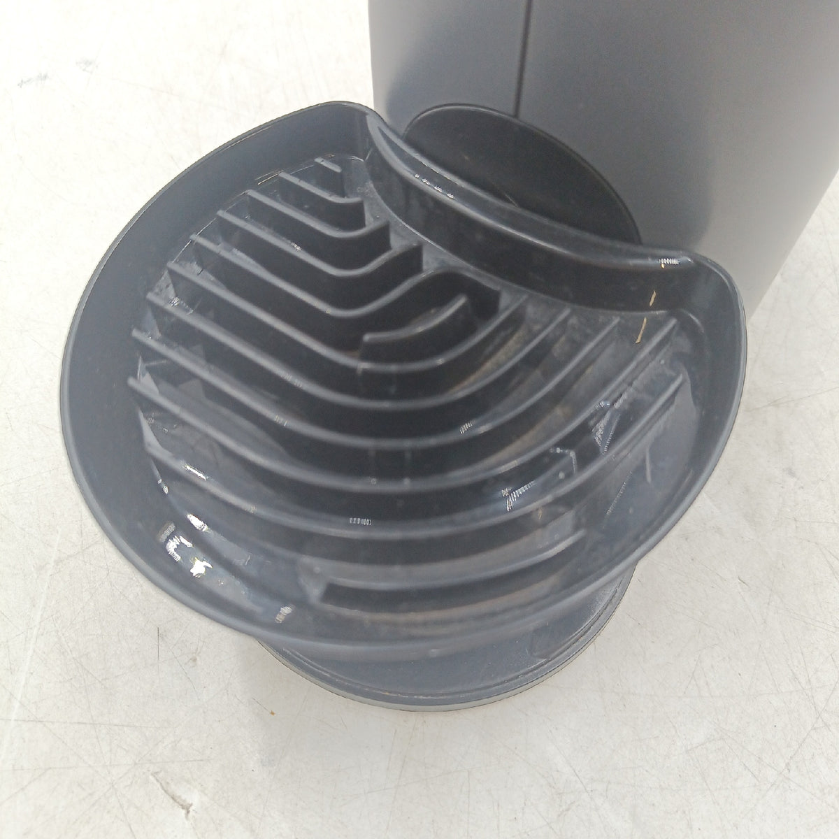 Nescafé Dolce Gusto Kaffeekapselmaschine Haushaltsgeräte KP243B Genio