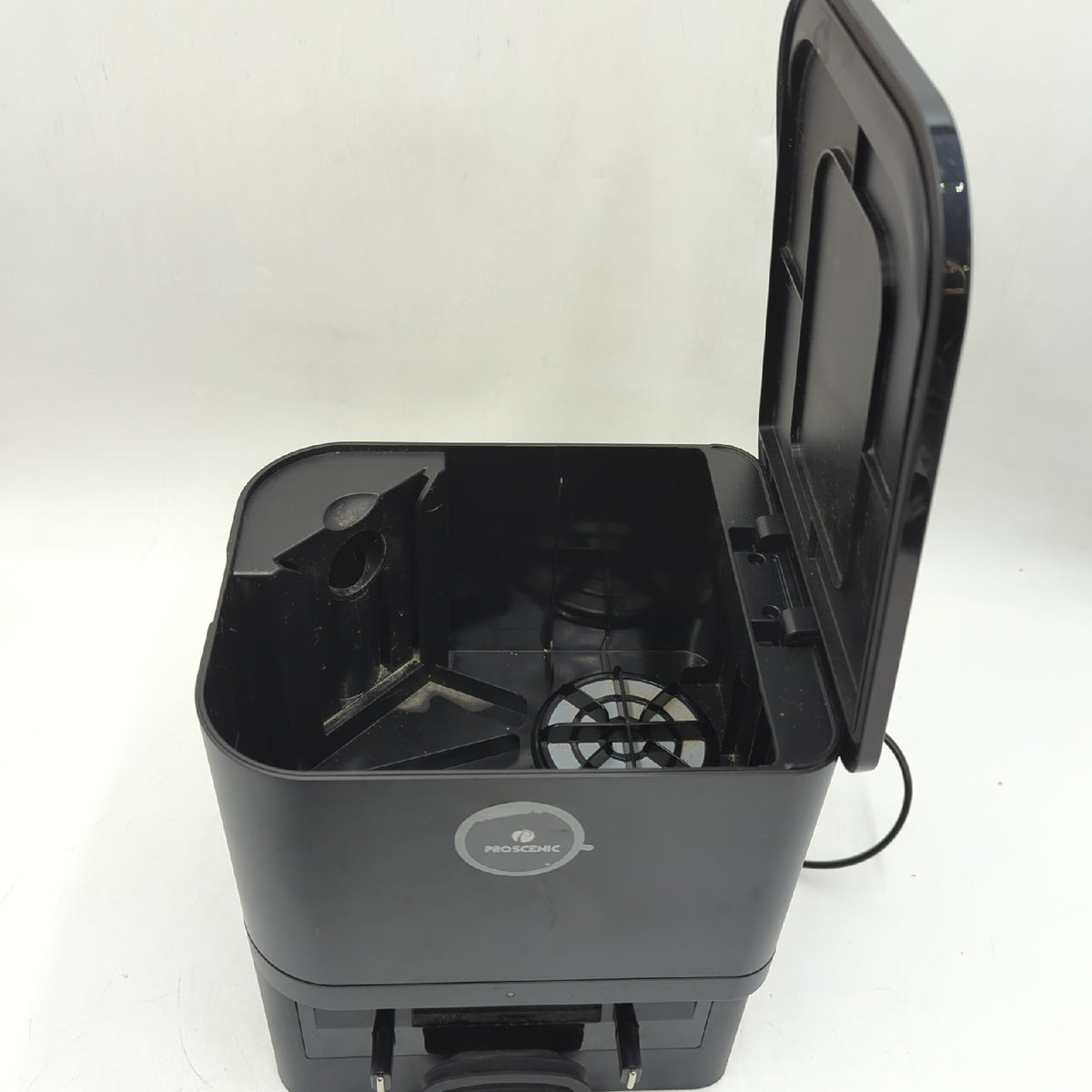 Proscenic Q8 Max Saugroboter Absaugstation mit Gebrauchsspuren ohne Staub