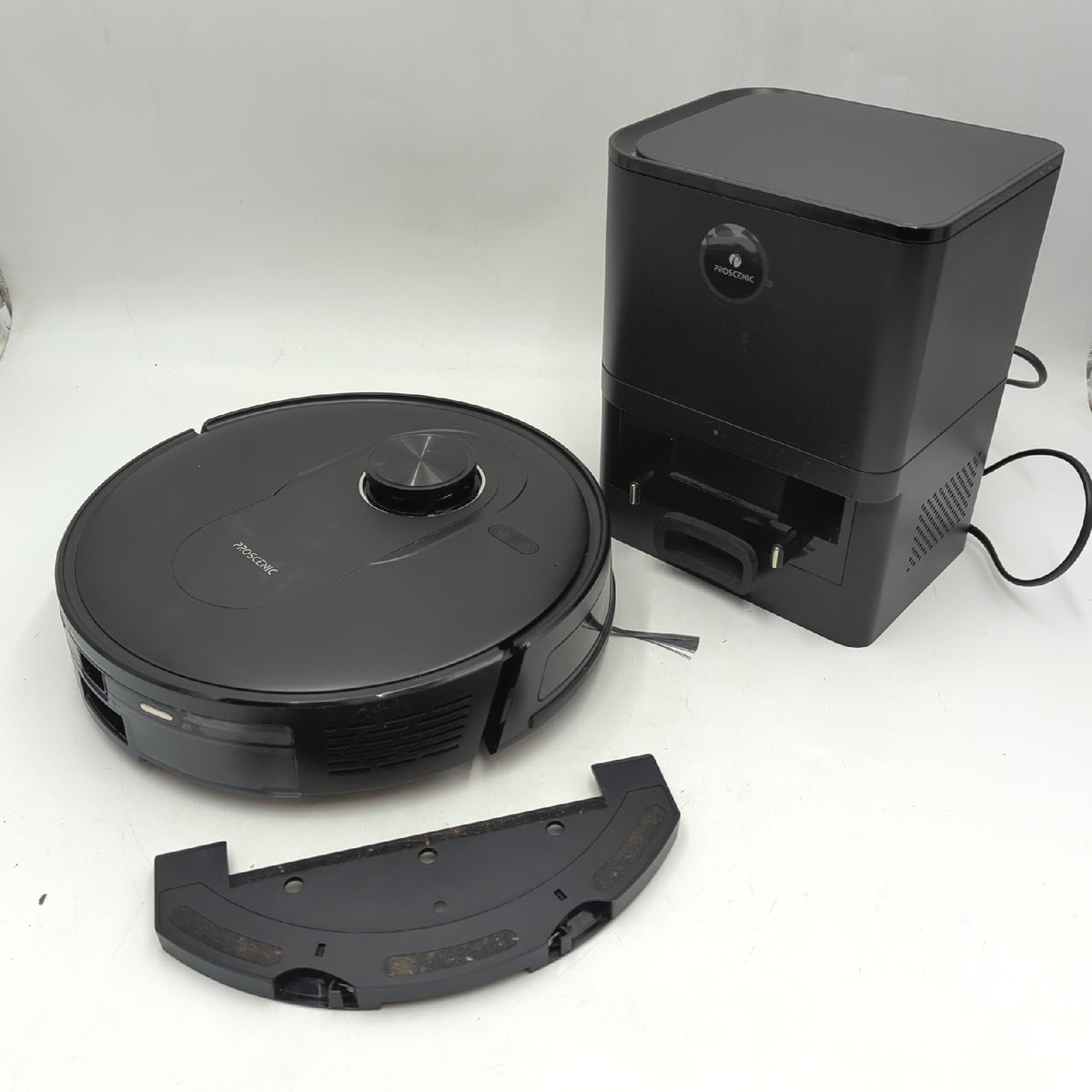 Proscenic Q8 Max Saugroboter Absaugstation mit Gebrauchsspuren ohne Staub