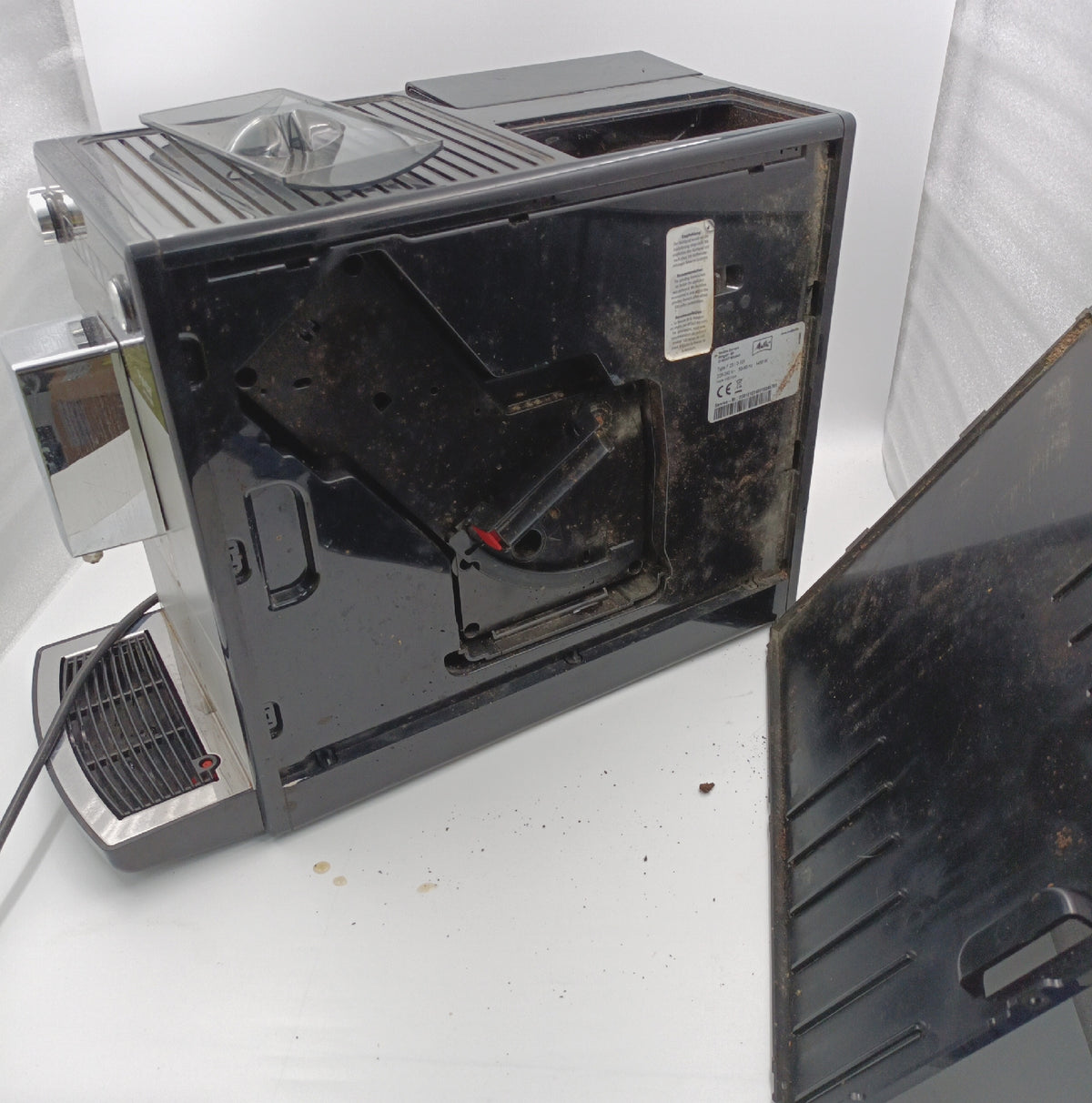 Melitta Purista F 230 101 Kaffeevollautomat mit leisem Kegelmahlwerk