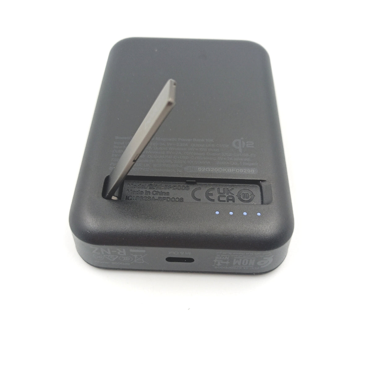 Belkin BoostCharge Pro drahtlose Powerbank 10000mAh mit Qi2 MagSafe kompatibel Schwarz