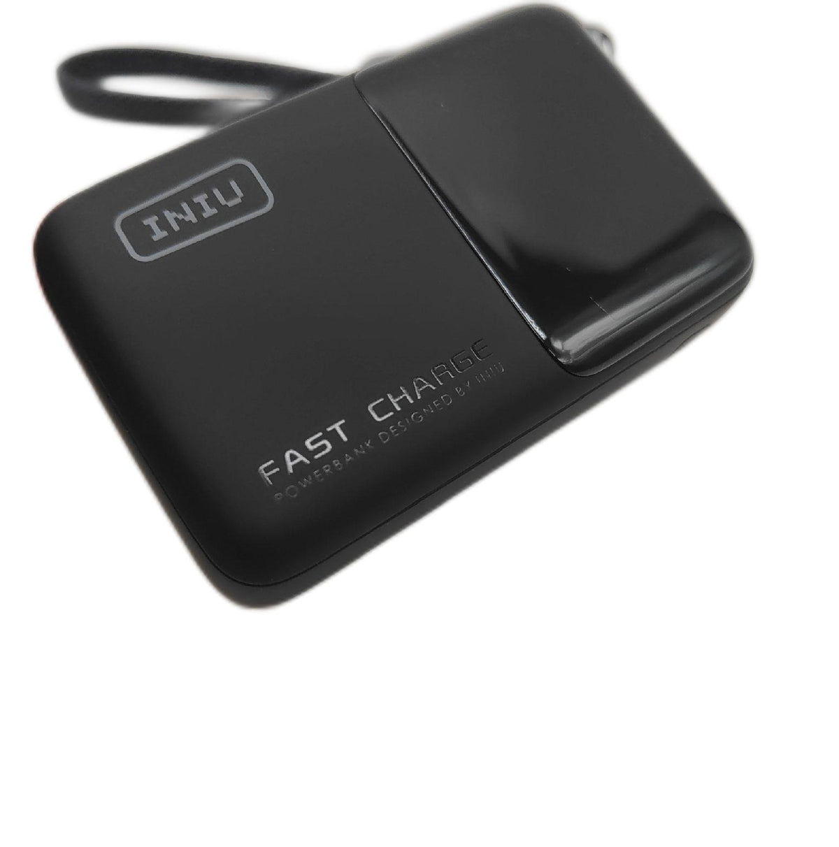 Iniu Power Bank 10000mAh Ultra Mini 45W Schnellladen USB C Kabel Klein Stark