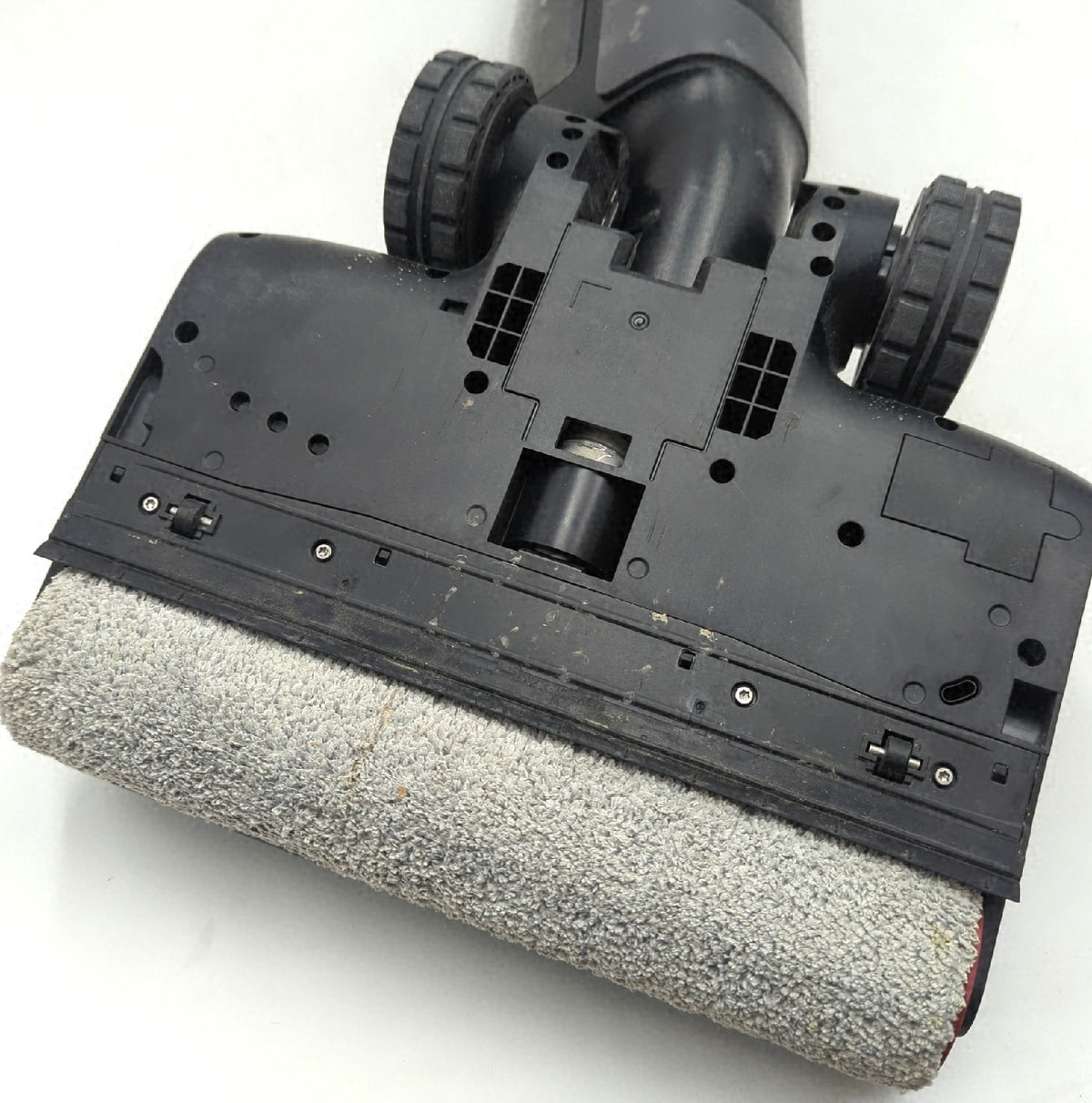 Dreame H12 Pro FlexReach Nass Trockensauger Defekt Bürste dreht