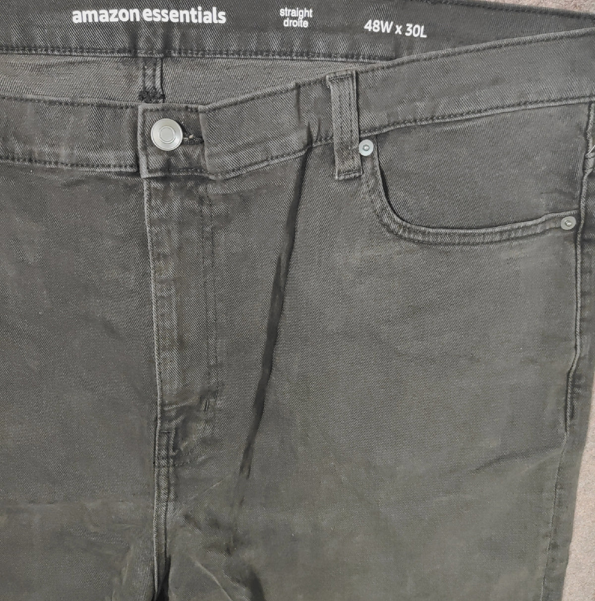 Amazon Essentials PANTS Herren Stretchjeans Gerade Schwarz Auslauffarben 48W 30L
