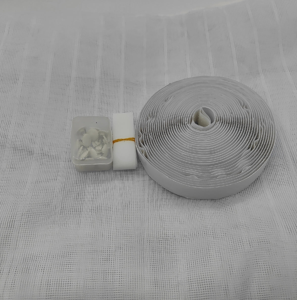 Apalus Moskitonetz mit Magneten für Türen 140 x 240 cm feines Fliegengitter Weiß klebemontage