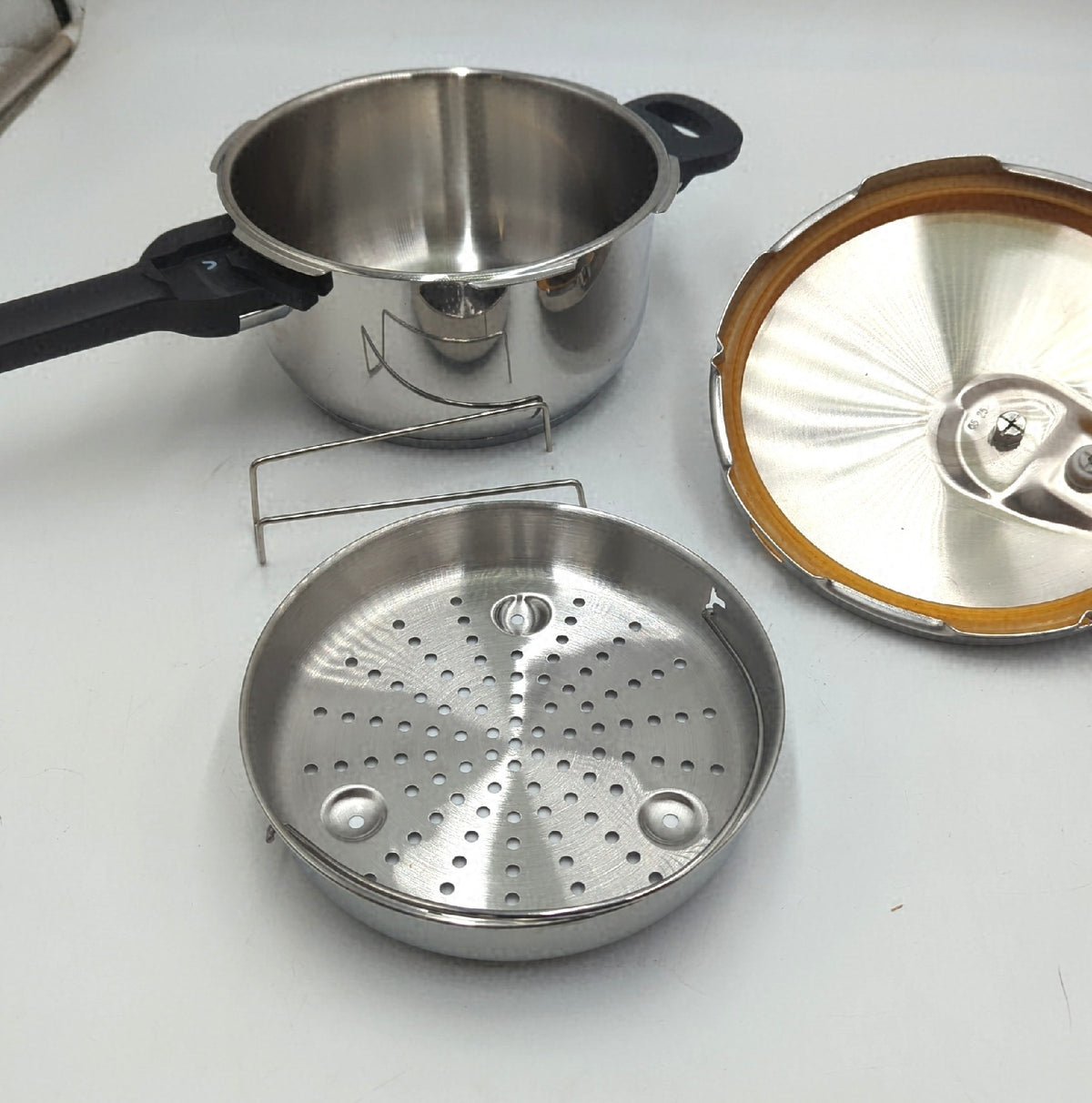 Tefal Mini Schnellkochtopf 3 Liter Edelstahl Dichtring verfärbt
