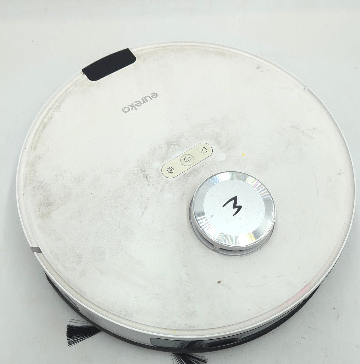 Eureka NERE10s Roboter Staubsauger mit Reinigungsstation Artikel mit starken Gebrauchsspuren
