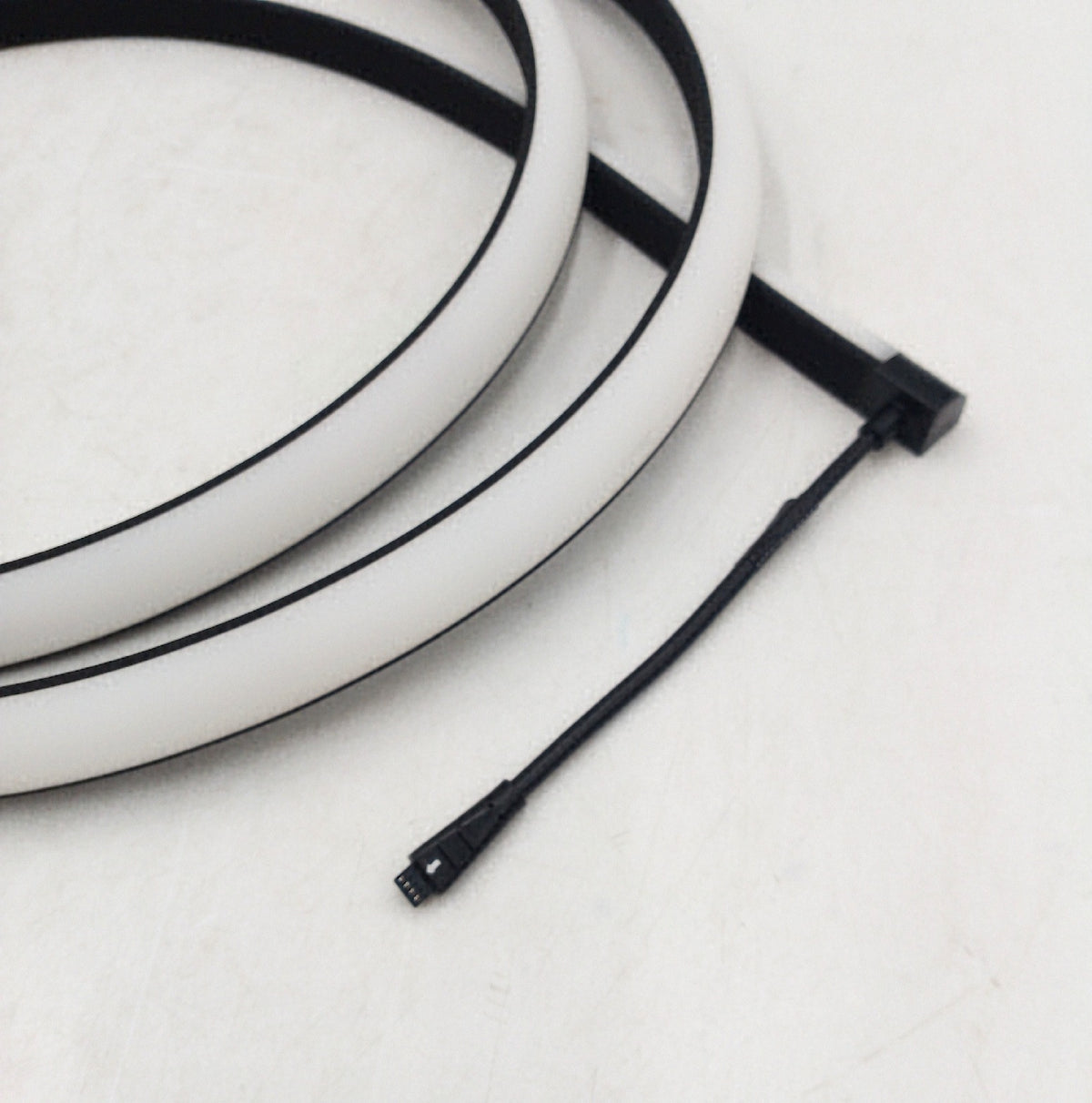 PHILIPS Hue Play Gradient 65 Zoll Lightstrip 16 Mio Farben ohne Halterungen