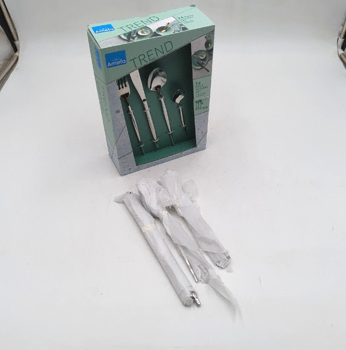 Amefa Soprano Besteckset 24 teilig Flatware Besteck Messer Löffel Gabeln