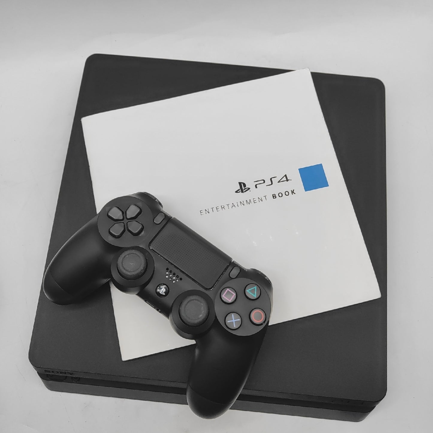 Sony Playstation 4 Konsole Gaming Bundle 1 TB Resident Evil 7 Spiel Controller Set