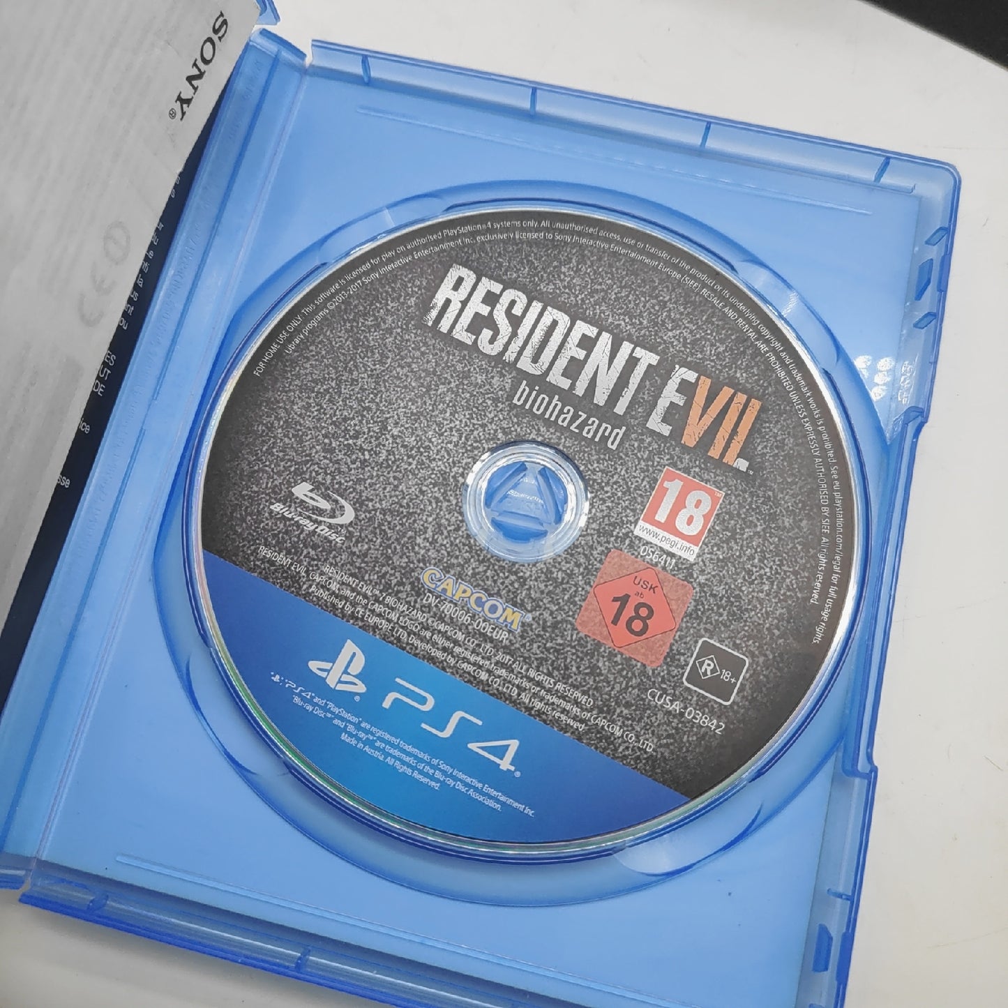 Sony Playstation 4 Konsole Gaming Bundle 1 TB Resident Evil 7 Spiel Controller Set