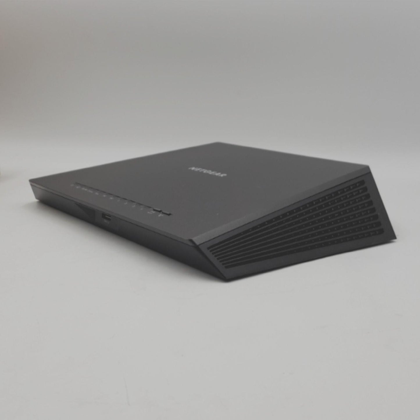 Netgear WLAN Router Telekommunikation R7100LG Nighthawk 4G LTE Modem Dual Band schnelle Verbindung
