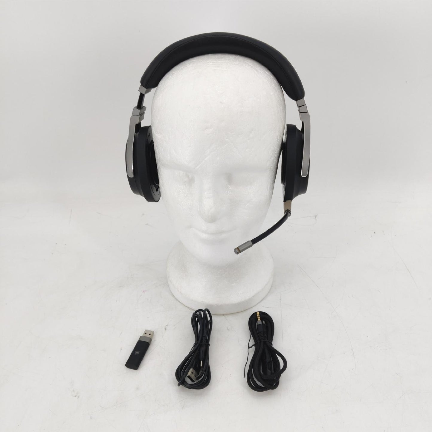 Corsair Virtuoso RGB Wireless High Fidelity Gaming Headset 7 1 gebraucht ohne Ohrpolster