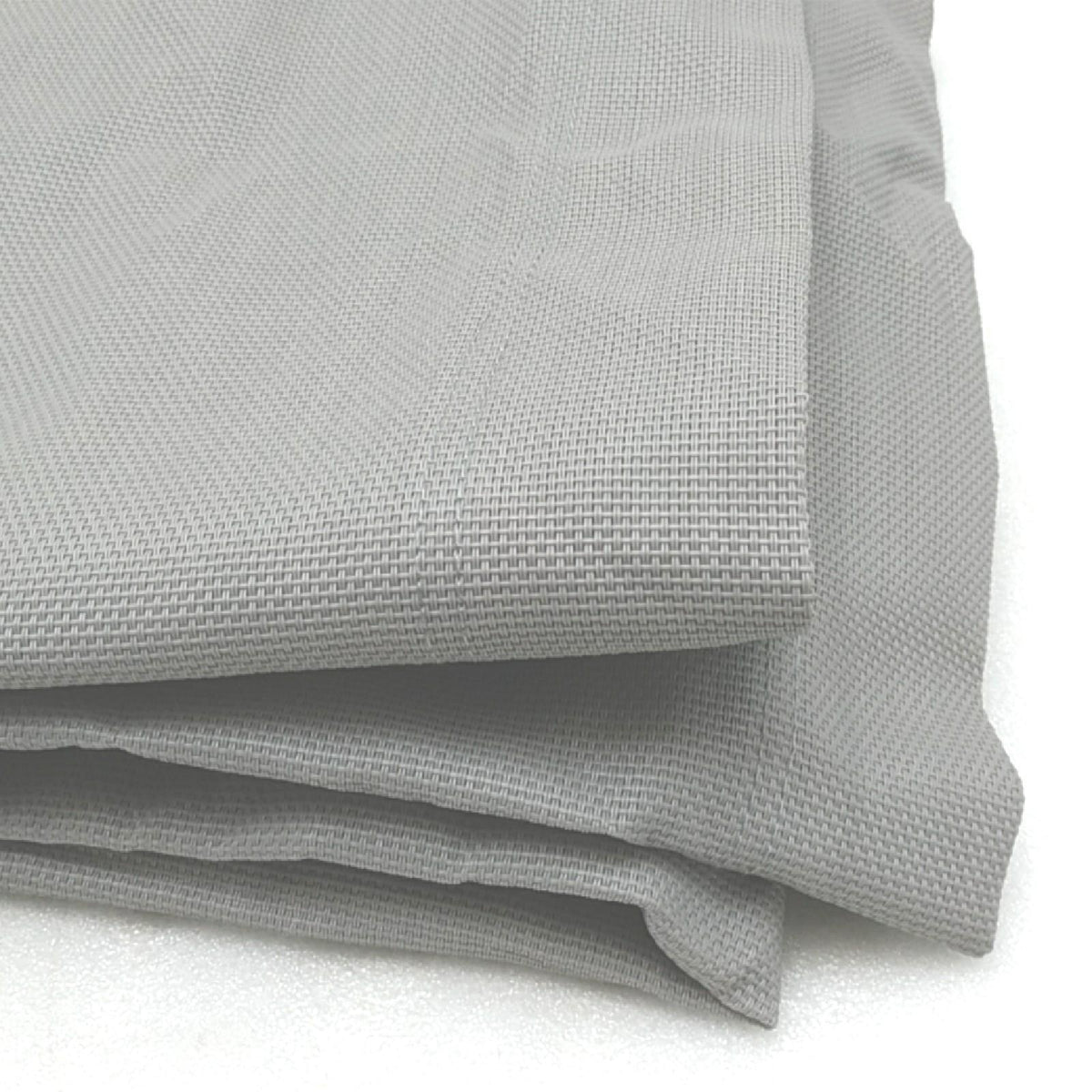 Amazon Basics Hochbett für Haustiere aus erfrischendem Stoff grau Größe L 130 x 80 x 19 cm