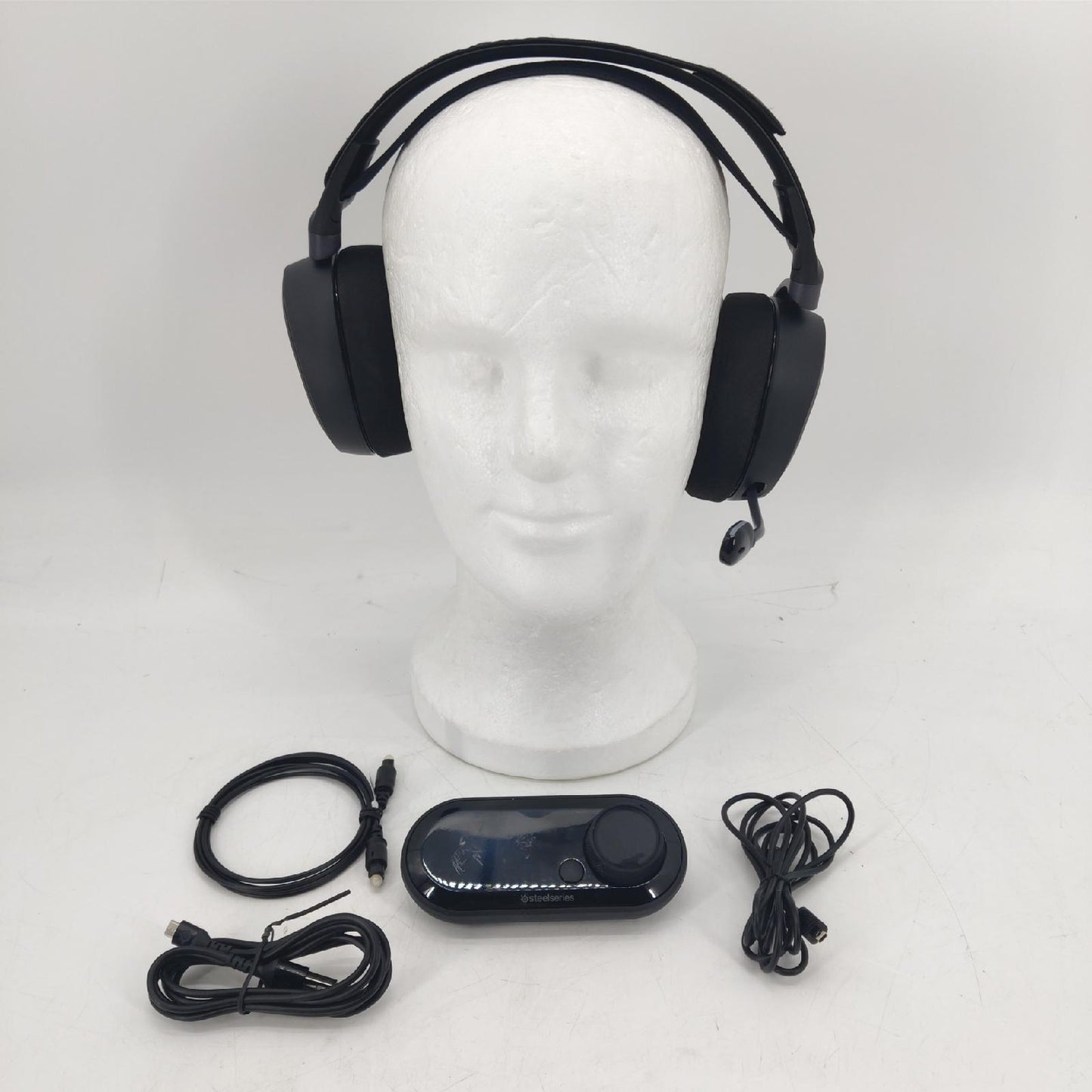 SteelSeries Arctis Pro Hochwertiges Gaming-Headset Kopfhörer Soundqualität Top-Qualität