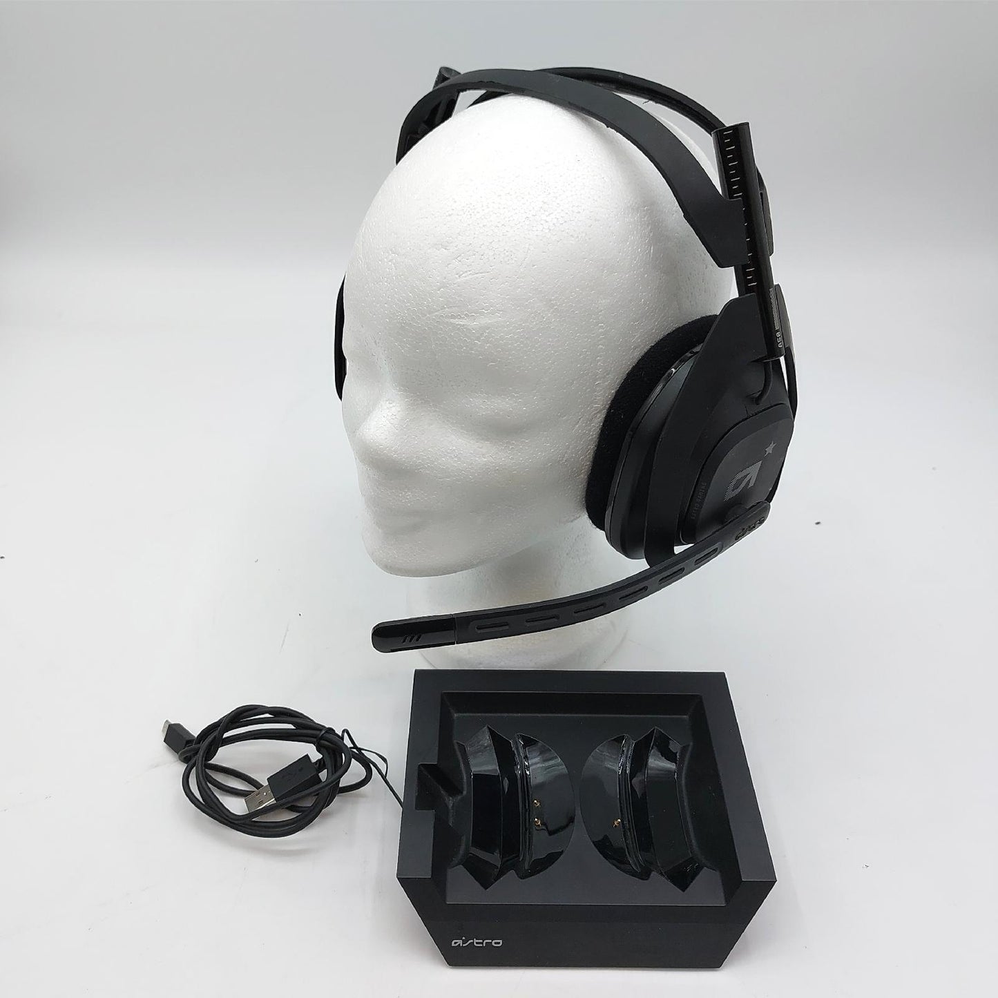 Astro A50 Wireless Gaming Headset Ladestation 4 Generation Gebraucht Ohne Polster Stir