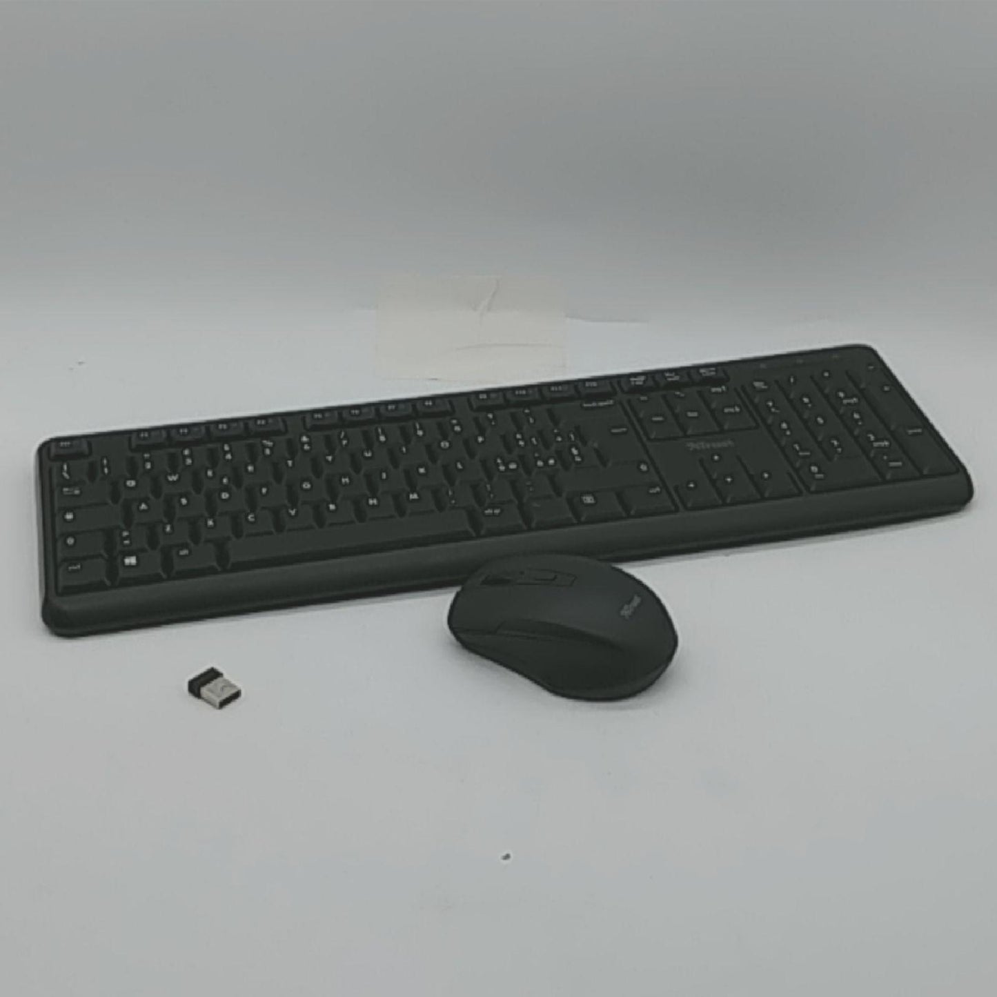 Trust Tastatur Maus Set kabellos Office Multimedia Italienisches Layout USB Receiver Schwarz