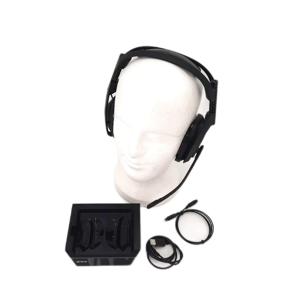 Astro Gaming A50 Wireless Headset Ladestation 4 Generation gebraucht ohne Polster Mikro defekt