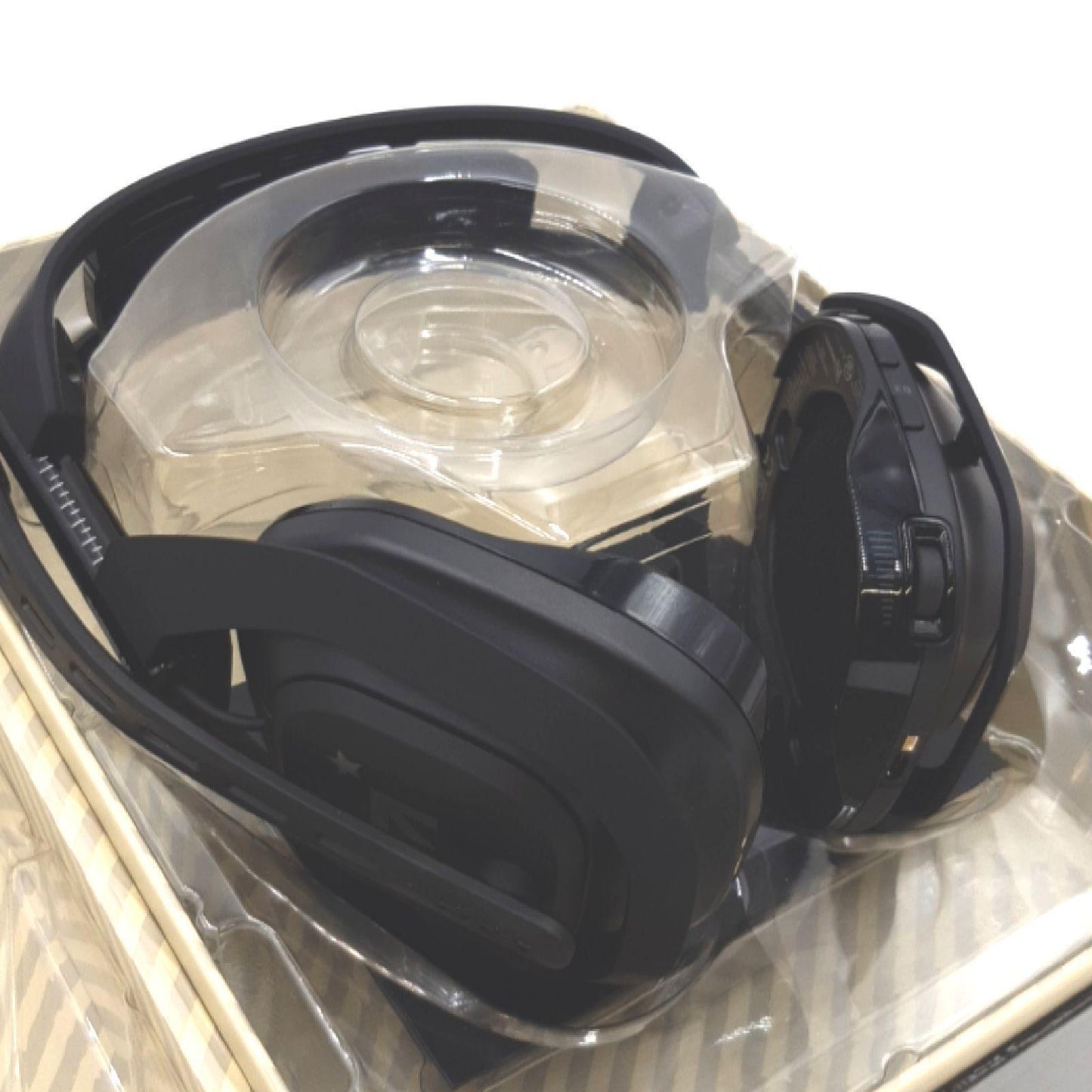 ASTRO Gaming A50 Wireless Headset Gaming Ladestation Generation Dolby Gaming Sound Stimme 24 GHz Verbindung PS5 HDMI Adapter erforderlich PS4 PC Mac Schwarz