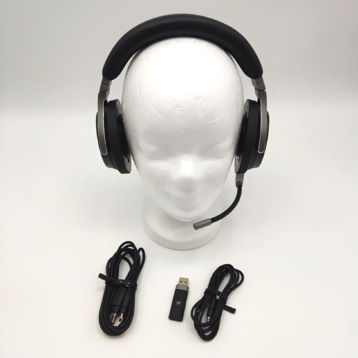 Corsair Headset Gaming Virtuoso RGB Kabellos 7 1 Sound ohne Ohrpolster