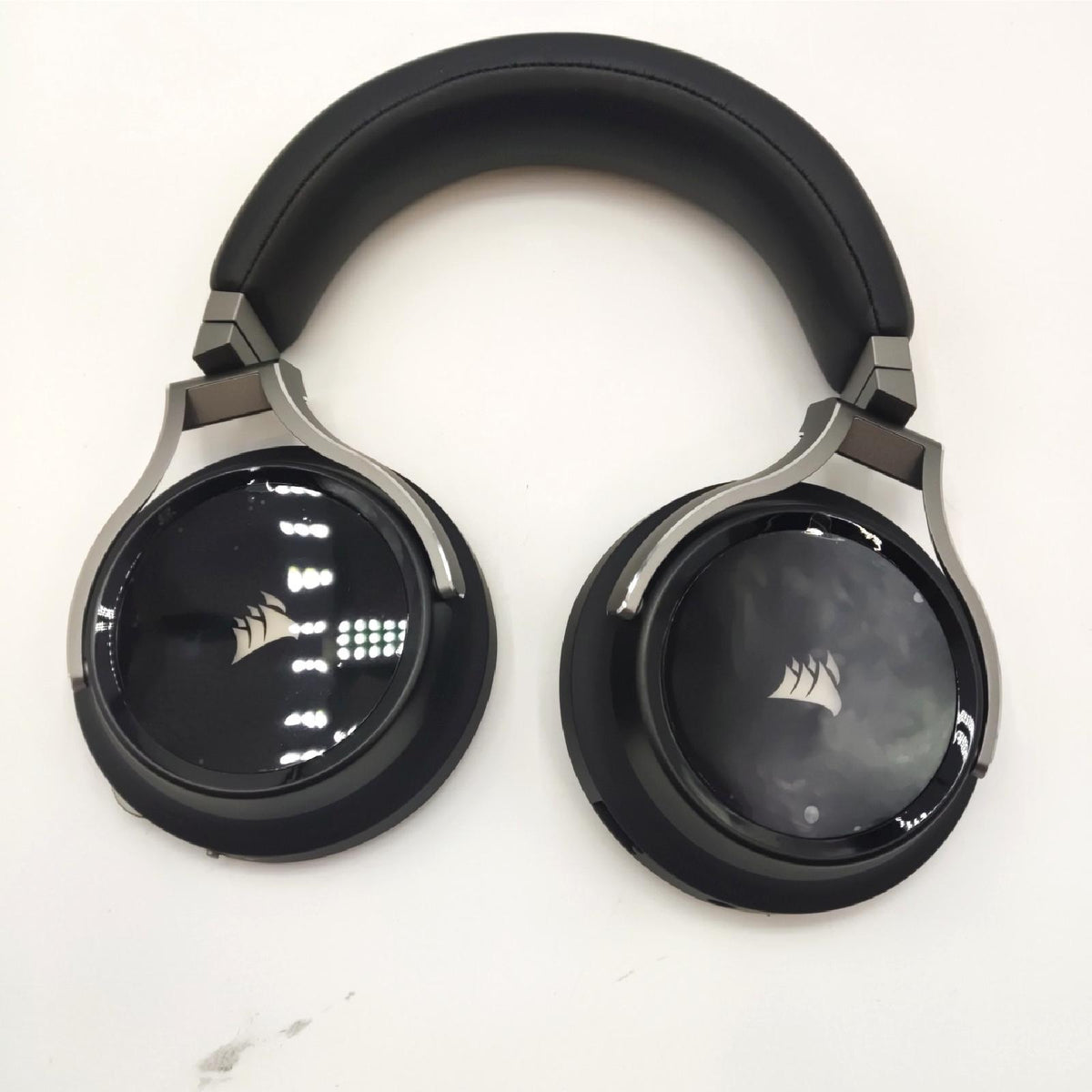 Corsair Headset Gaming Virtuoso RGB Kabellos 7 1 Sound ohne Ohrpolster