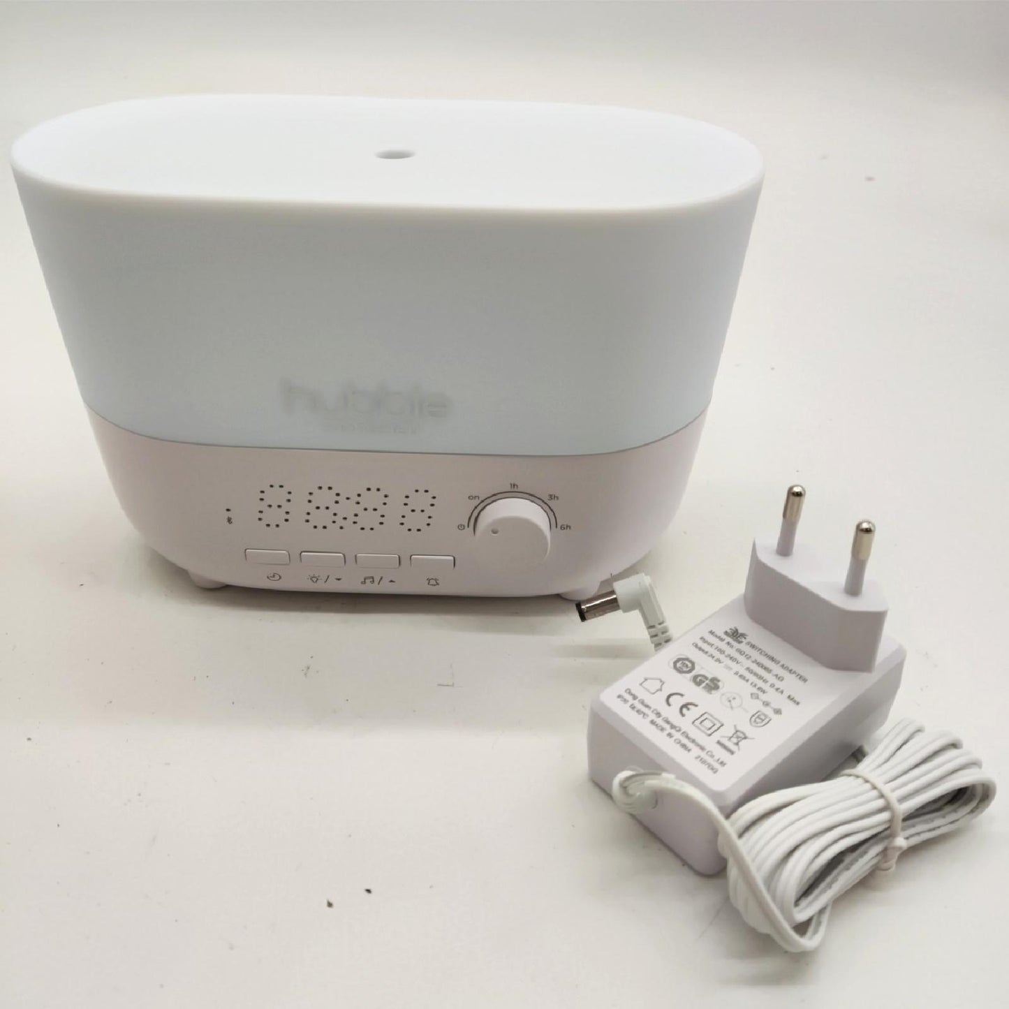 Hubble Connected Mist 5-in-1 Smart-Luftbefeuchter für Babys mit Aroma-Diffusor, Bluetooth-Lautsprecher, 7-farbiger Nachtlichtfunktion, LED-Digitaluhr, 10 Stunden Batterielaufzeit und Smartphone-App