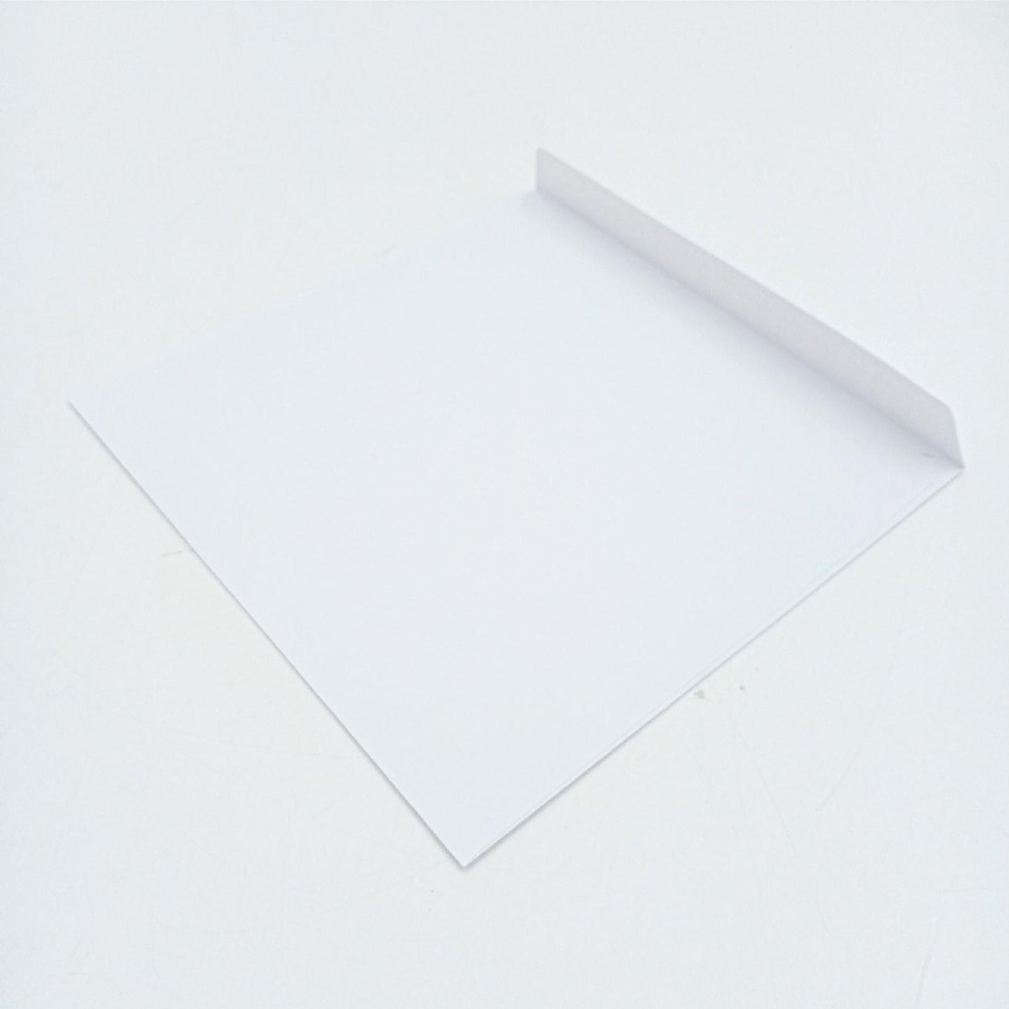 Blake Purely Everyday 0220PS Quadratsicher Briefumschläge Haftklebung Ultra Weiß Wove 220 x 220 mm - 120g/m² | 250 Stück
