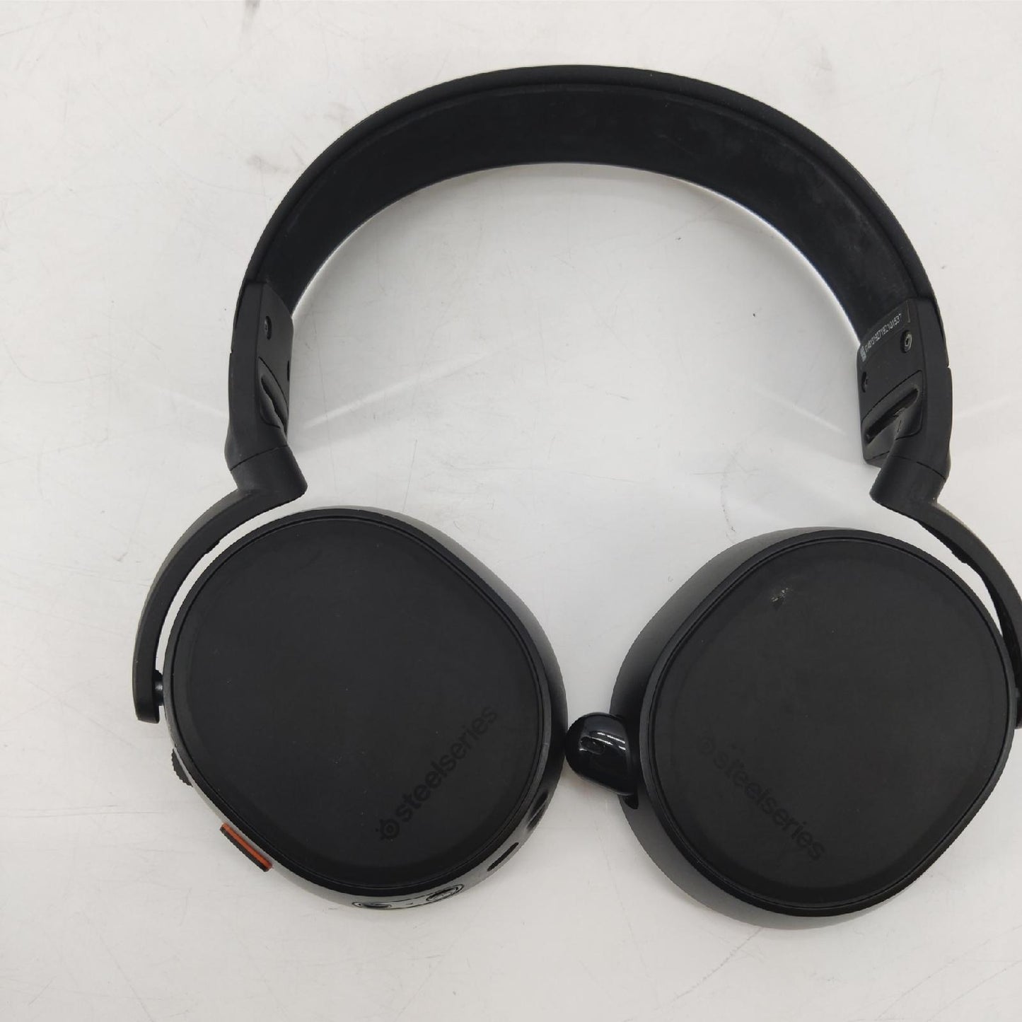 SteelSeries arctis 9x - Eingebaute Xbox-Wireless- und Bluetooth Konnekt - Defekt