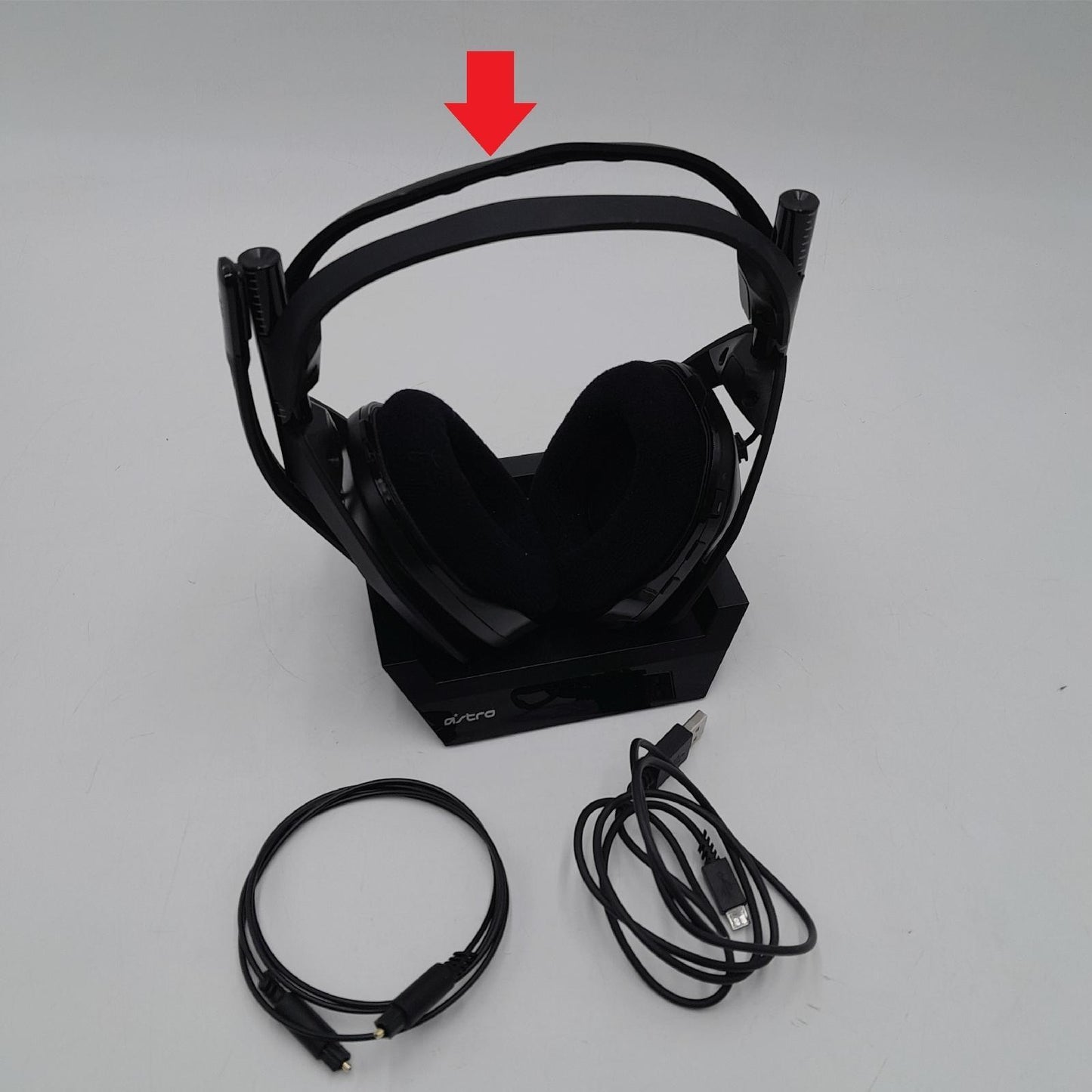 ASTRO A50 Wireless Gaming Headset 4 Generation Ladestation ohne Kopfpolster leichter Bügel