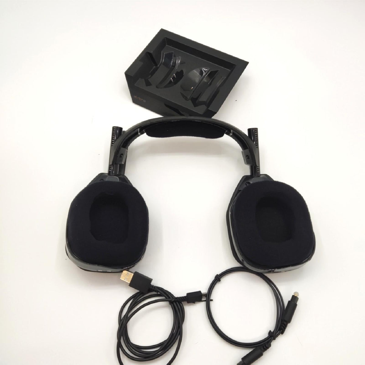 ASTRO Gaming A50 Wireless Headset Ladestation 4 Generation Dolby Audio gebraucht sichtbar