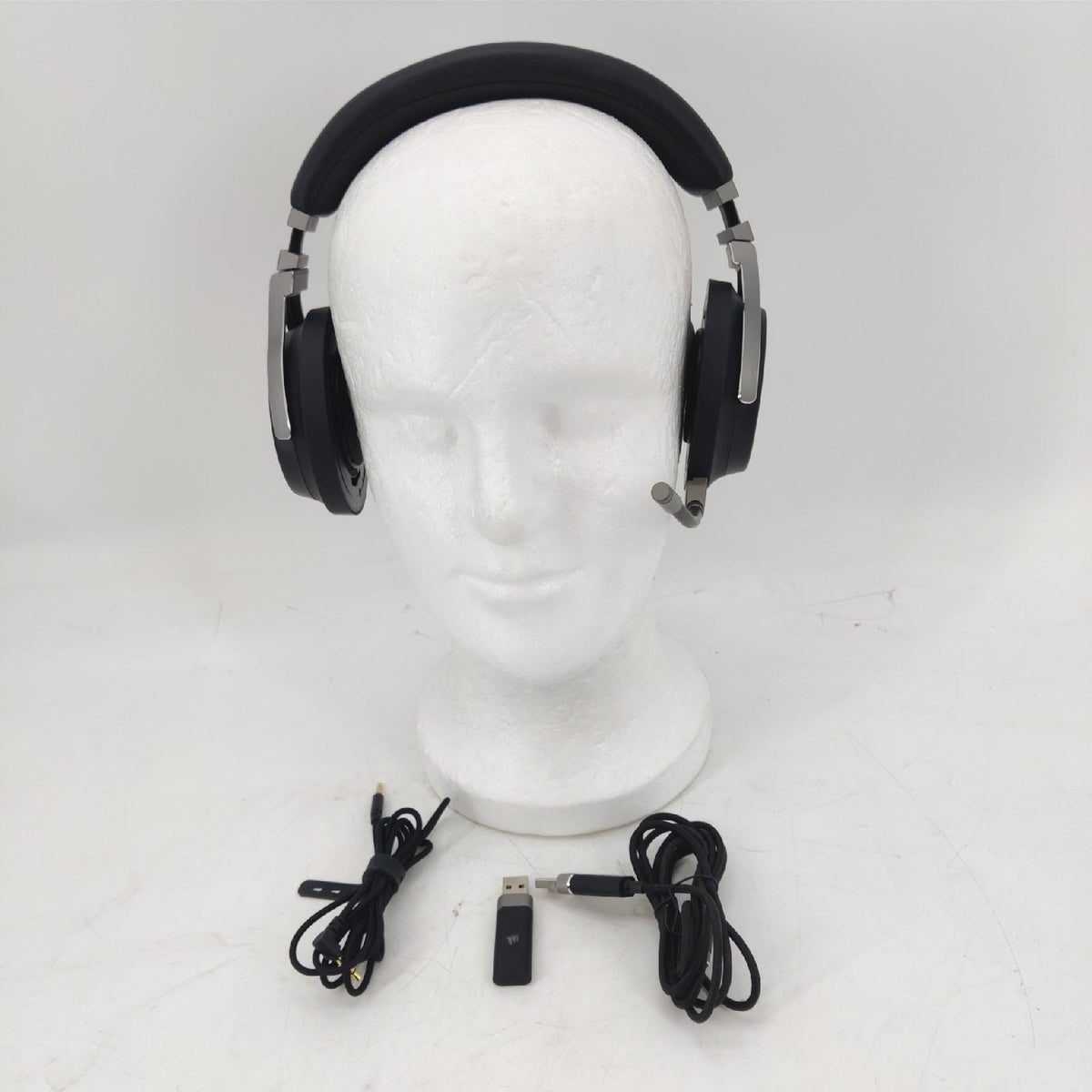 CORSAIR VIRTUOSO RGB WIRELESS High Fidelity Gaming Headset 7