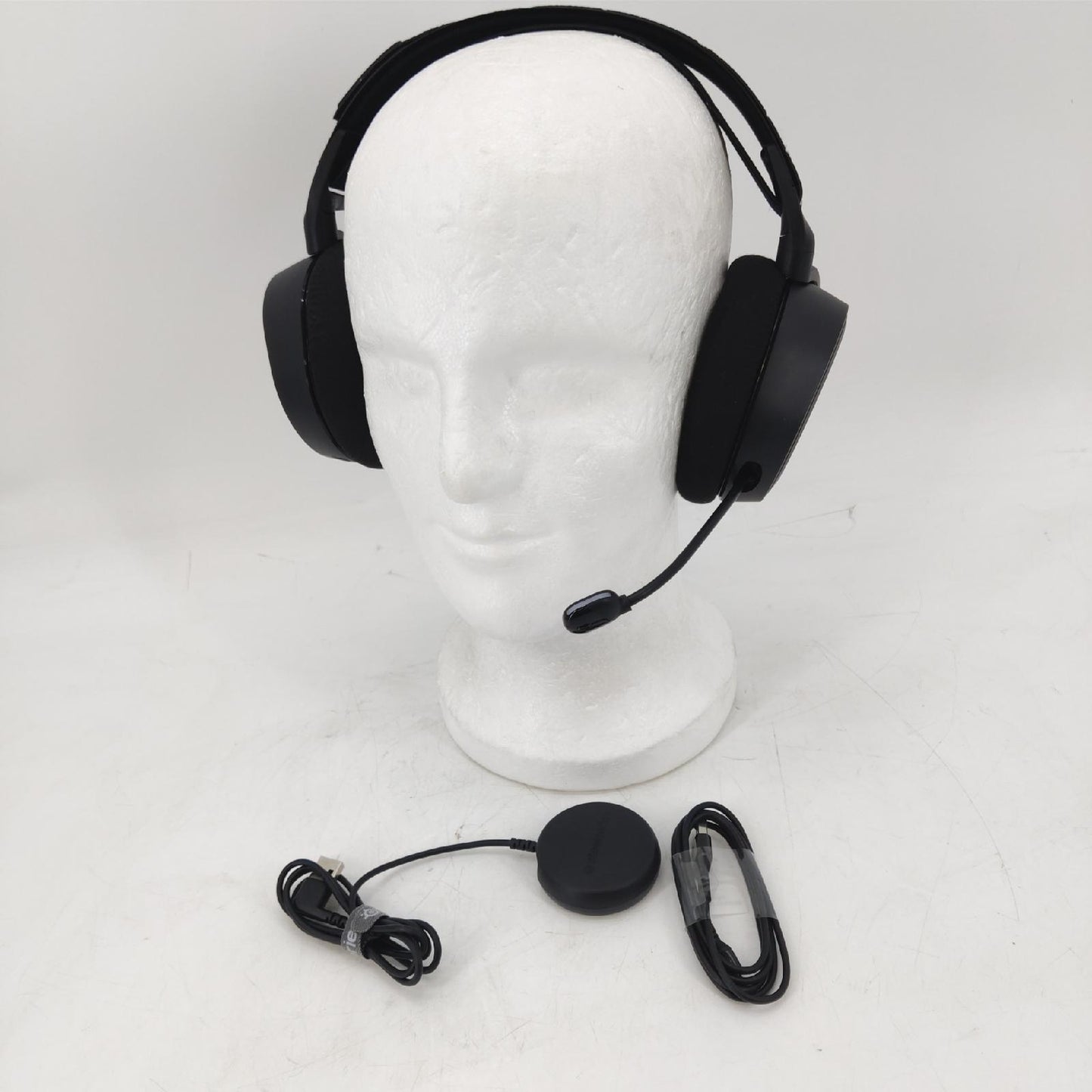 SteelSeries Arctis 9  Dual Wireless Gaming Headset  Verlustless 24 GHz Wirele212
